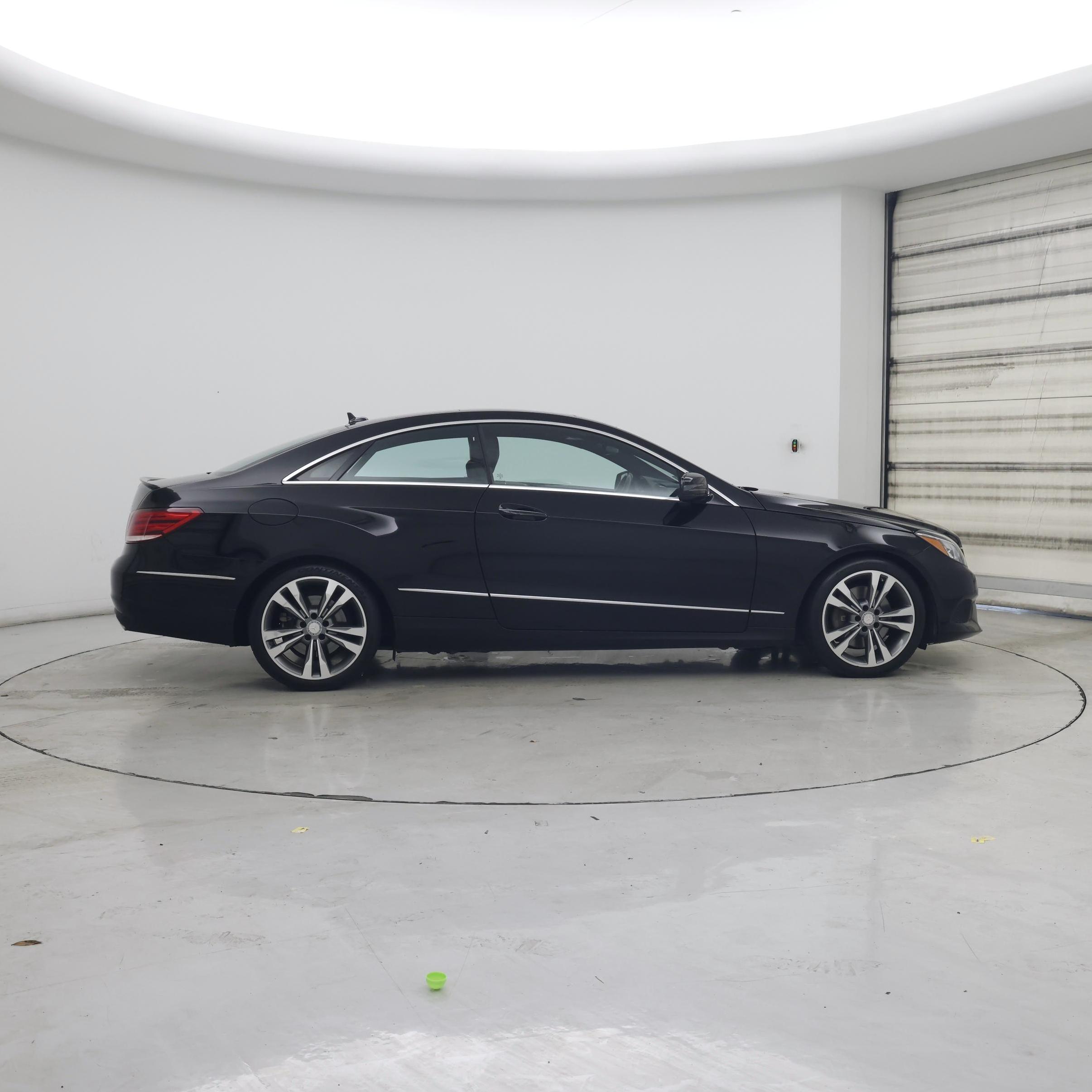 Thumbnail: 2017 Mercedes-Benz E-Class - 7