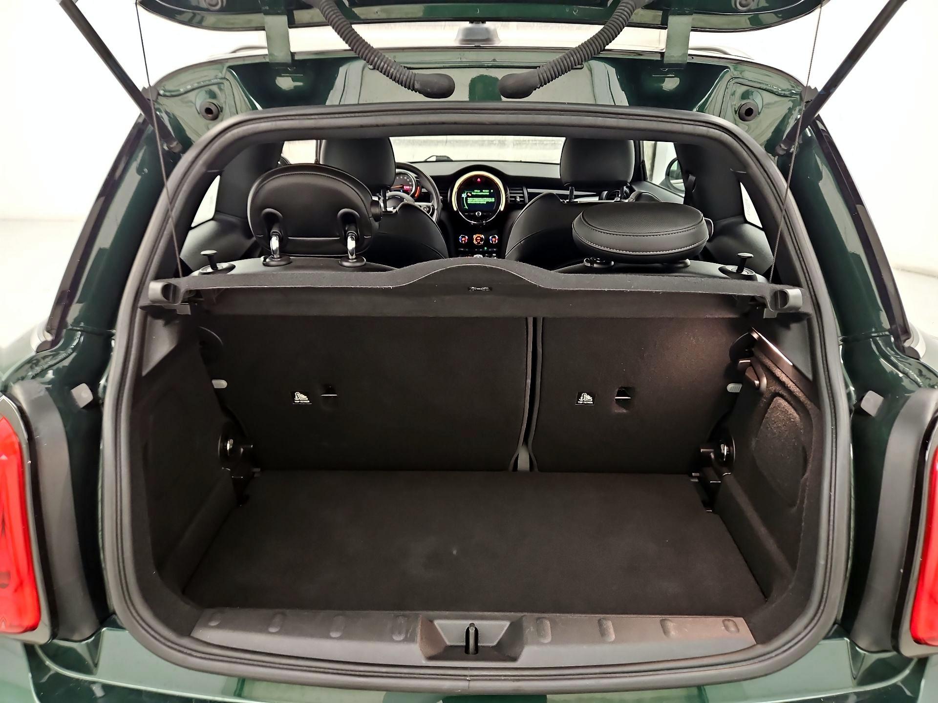 Thumbnail: 2018 MINI Cooper Hardtop - 19