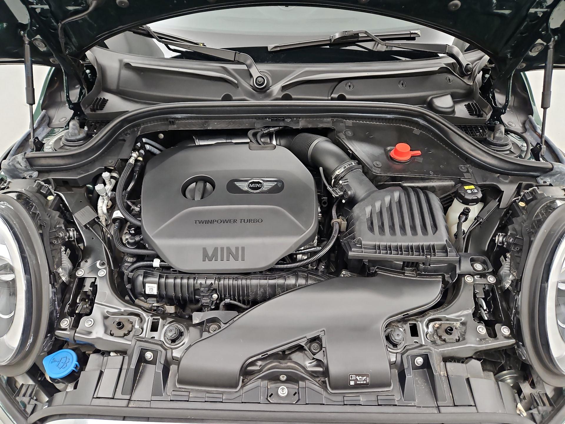 Thumbnail: 2018 MINI Cooper Hardtop - 20