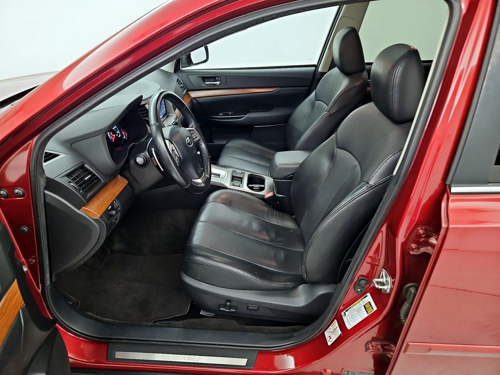 2014 Subaru Outback 2.5i Limited - Photo 12