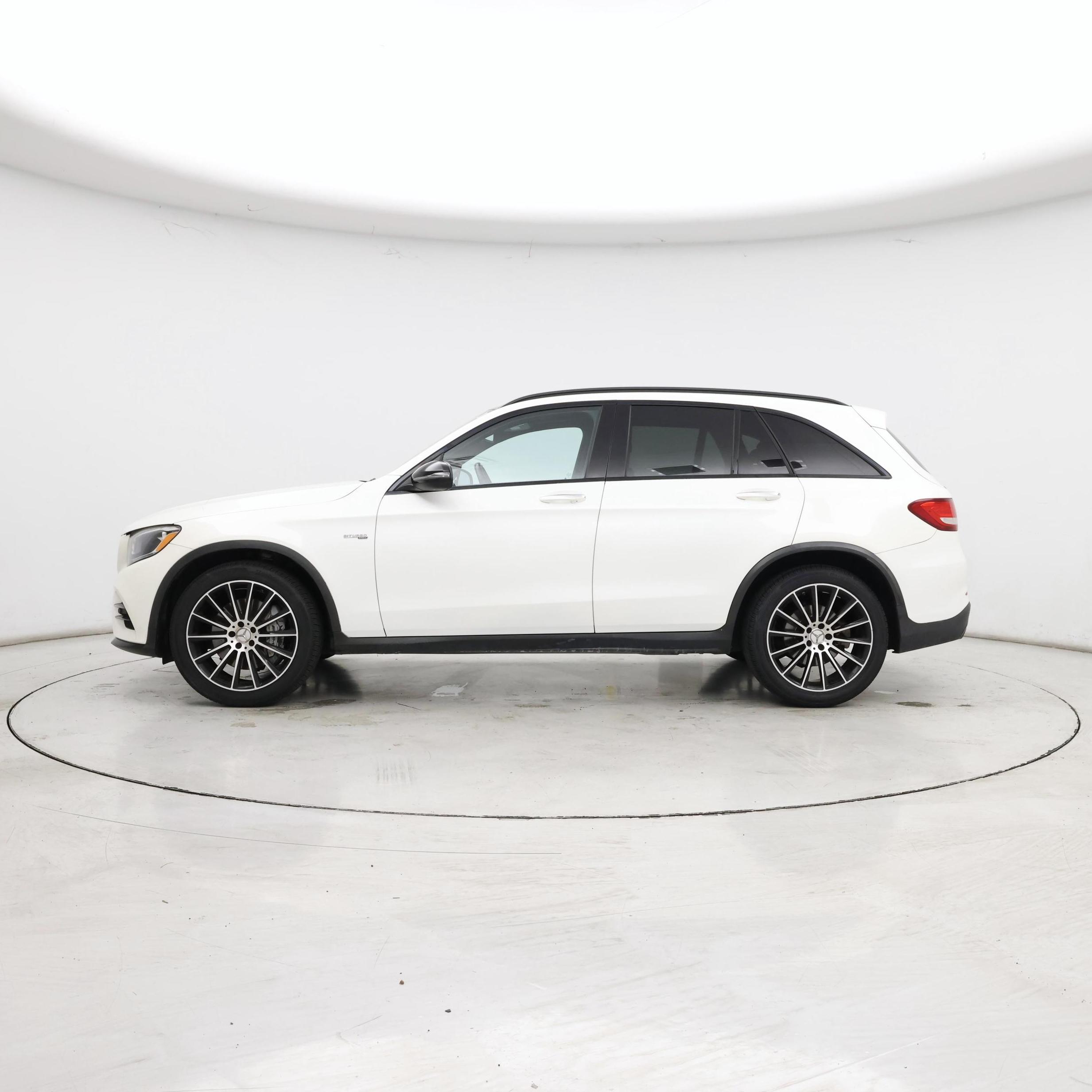 Thumbnail: 2017 Mercedes-Benz GLC - 3