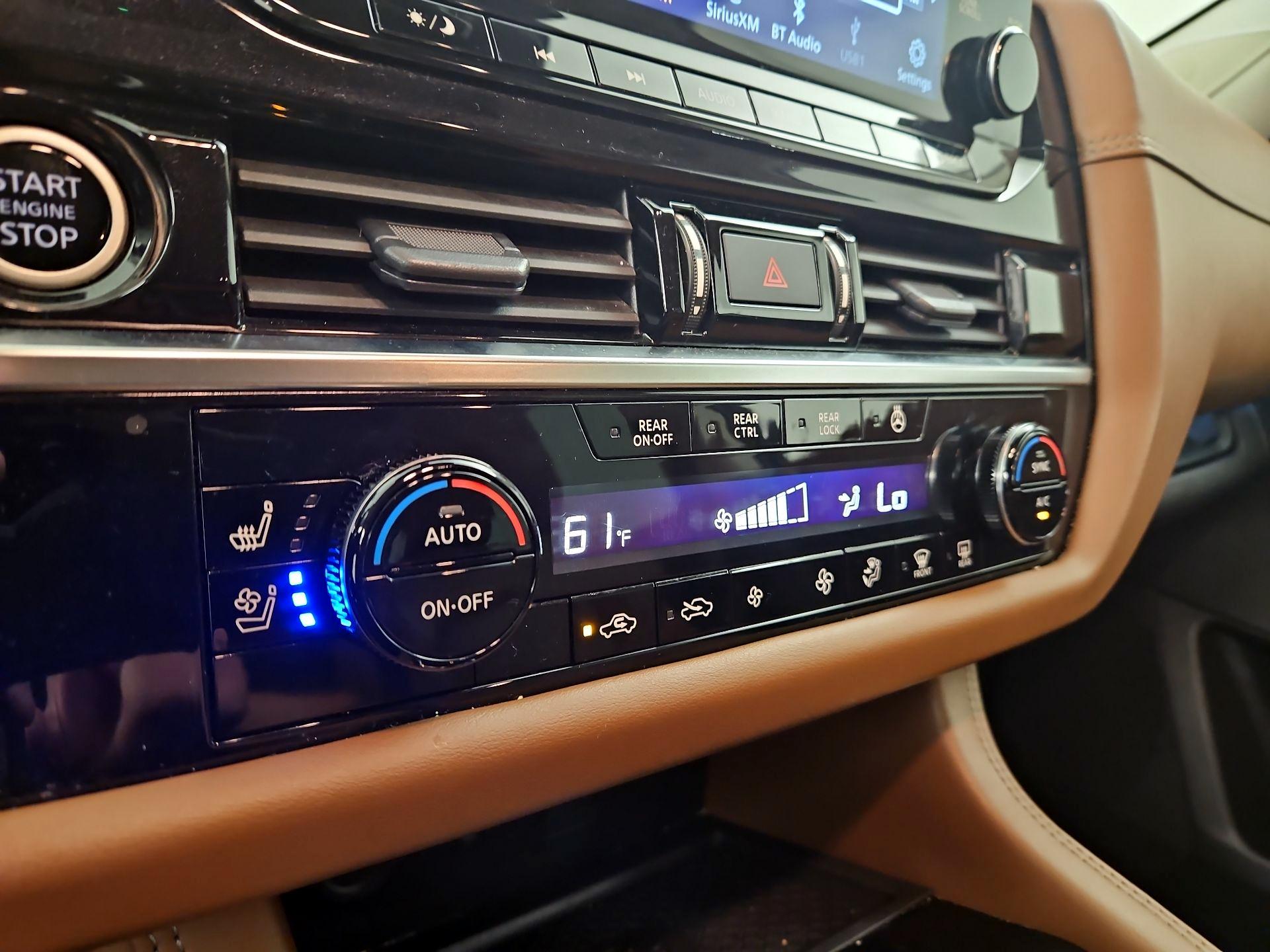 Thumbnail: 2023 Nissan Pathfinder - 17