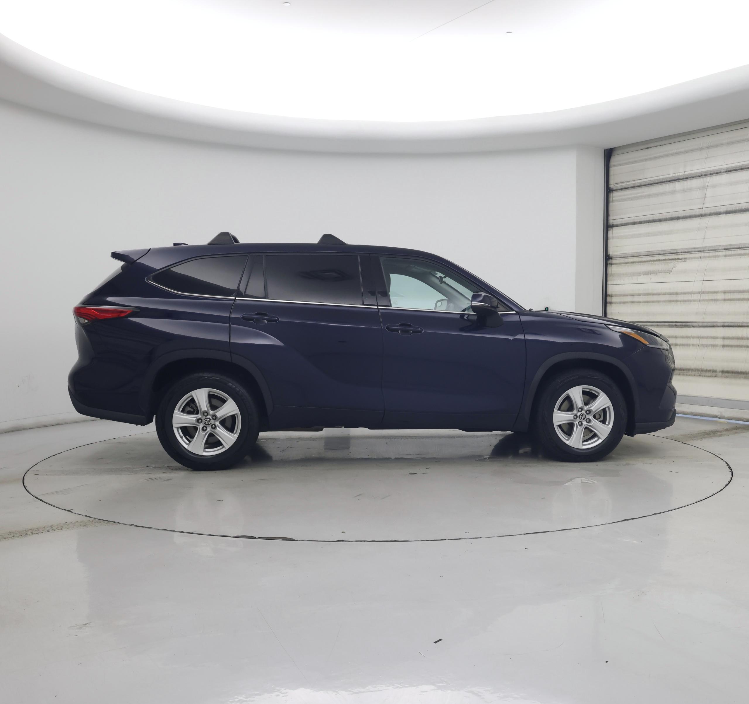 Thumbnail: 2021 Toyota Highlander - 7