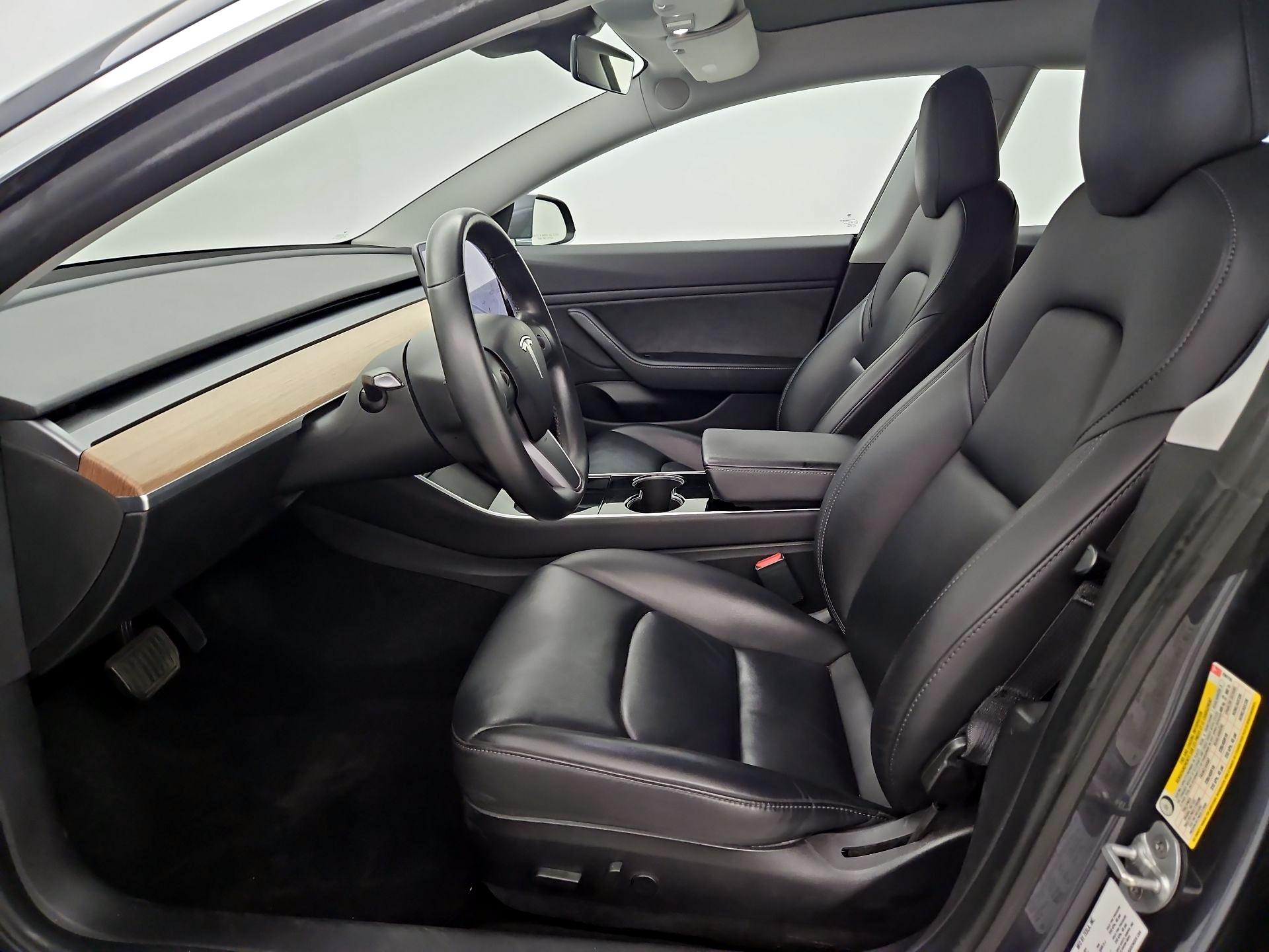 Thumbnail: 2019 Tesla Model 3 - 11