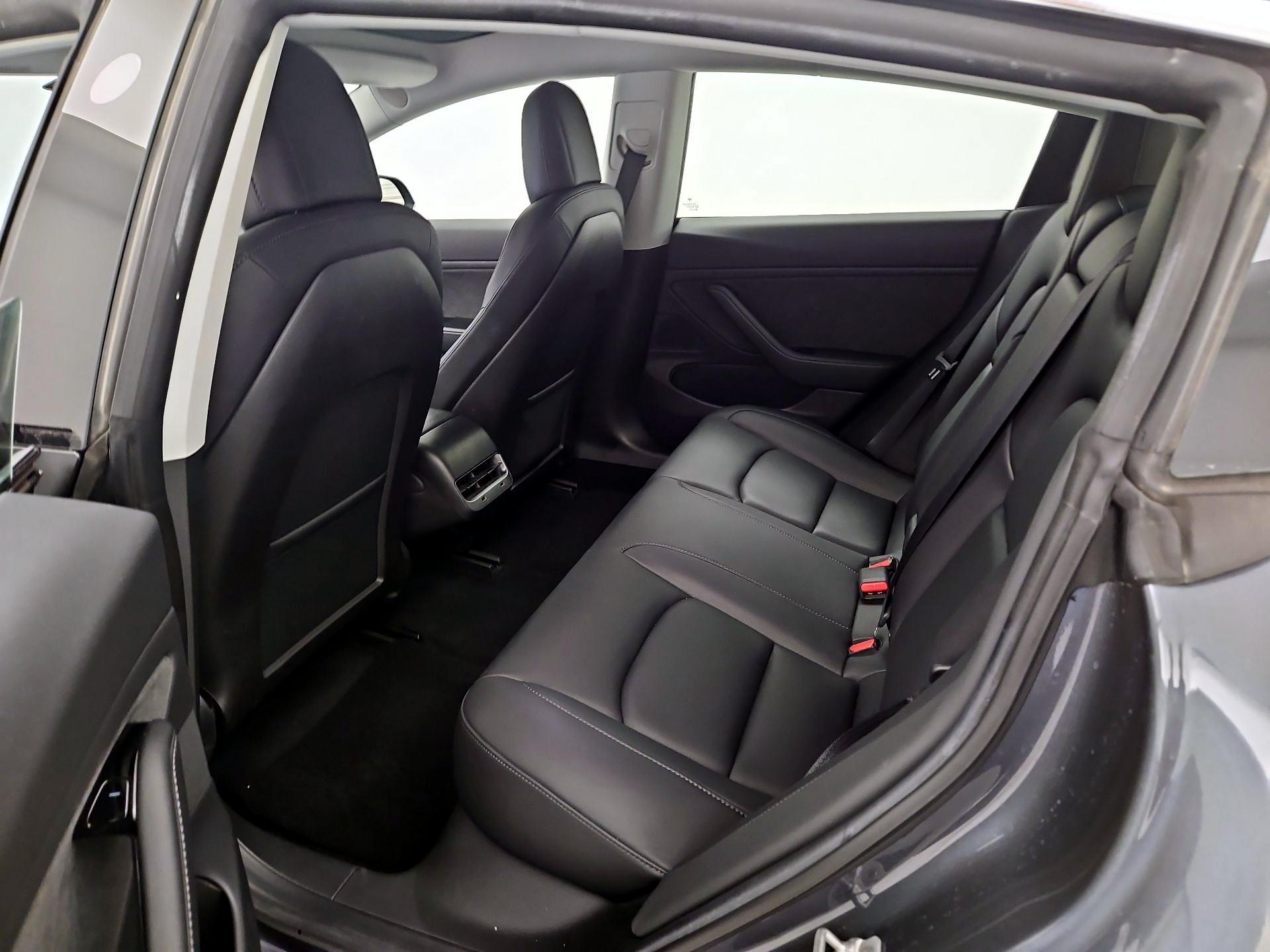 Thumbnail: 2019 Tesla Model 3 - 18