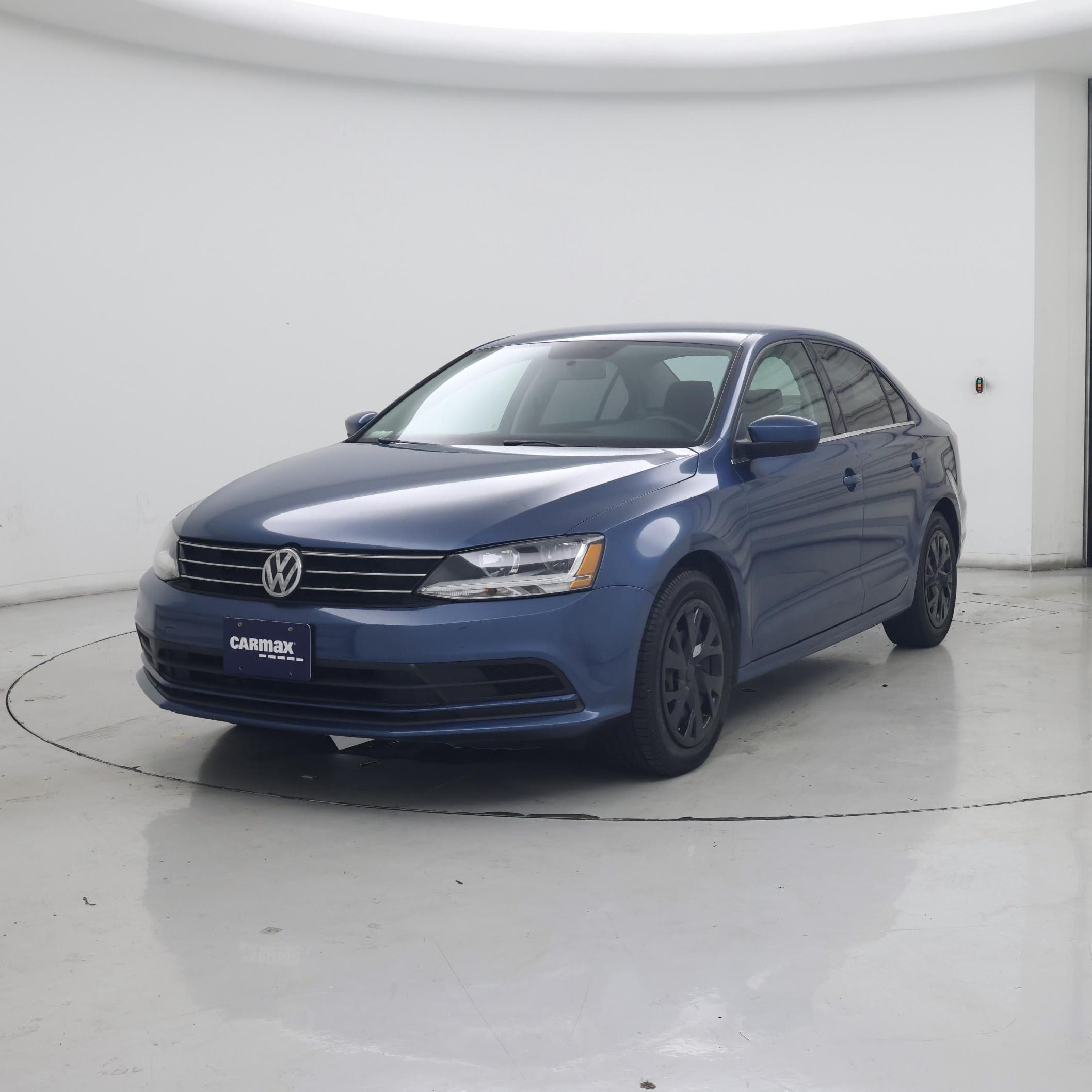 Thumbnail: 2017 Volkswagen Jetta - 4