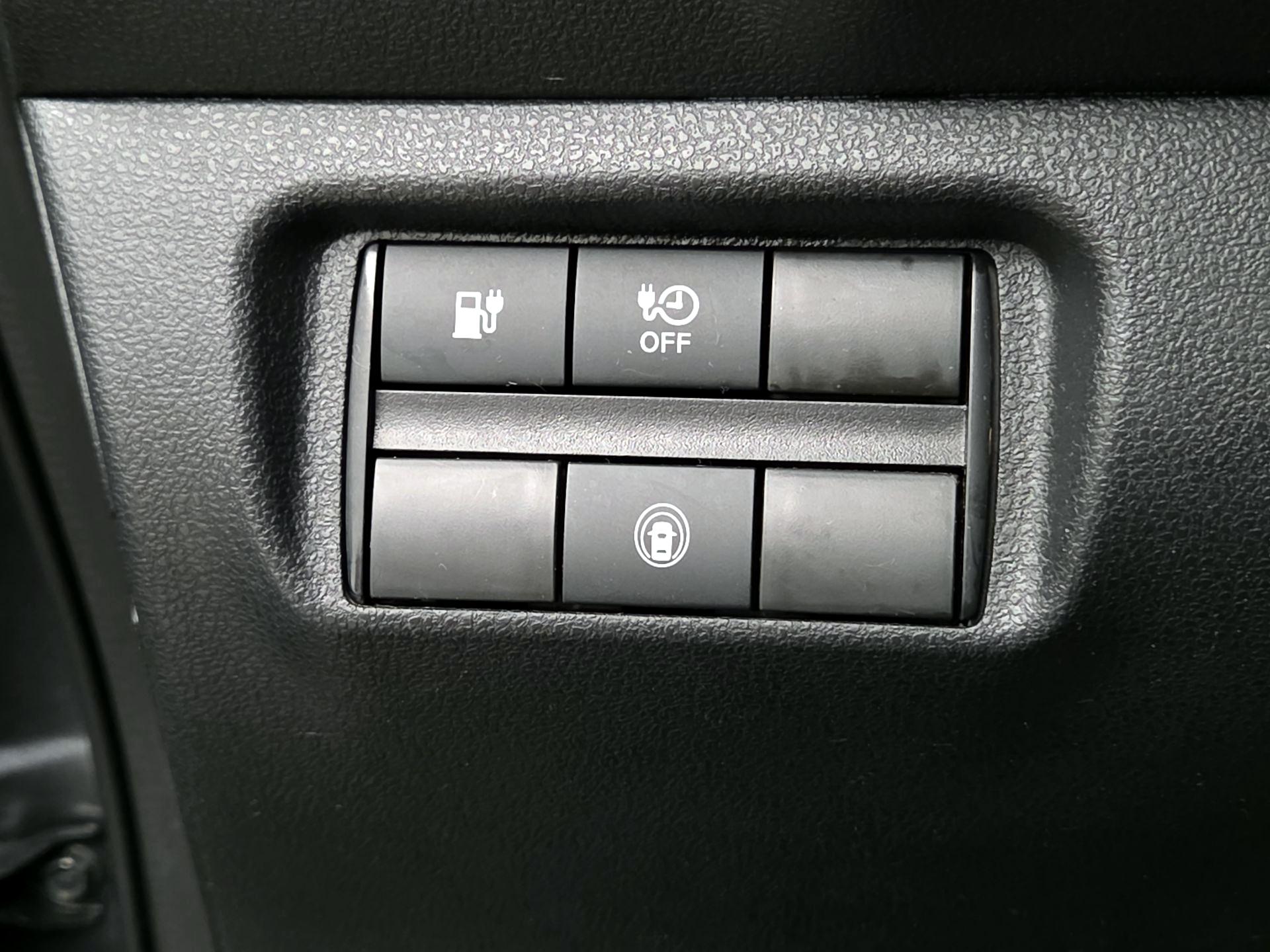 Thumbnail: 2023 Nissan Leaf - 13