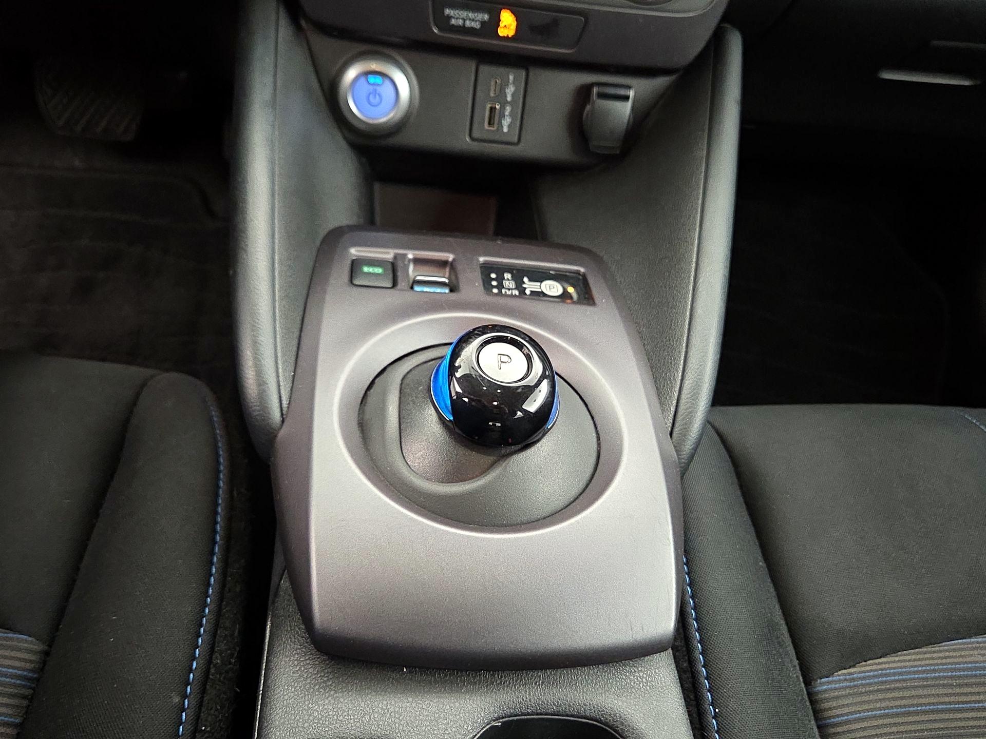 Thumbnail: 2023 Nissan Leaf - 17