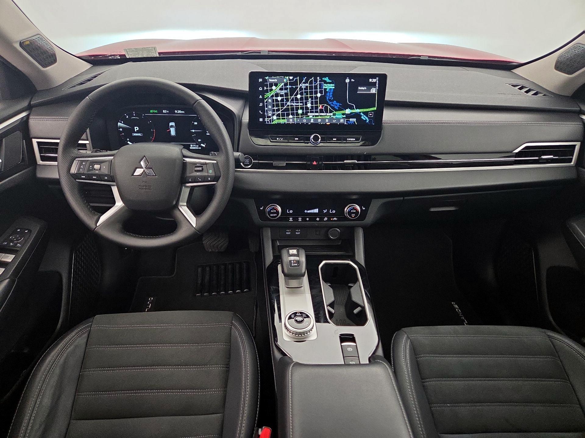 Thumbnail: 2025 Mitsubishi Outlander - 9