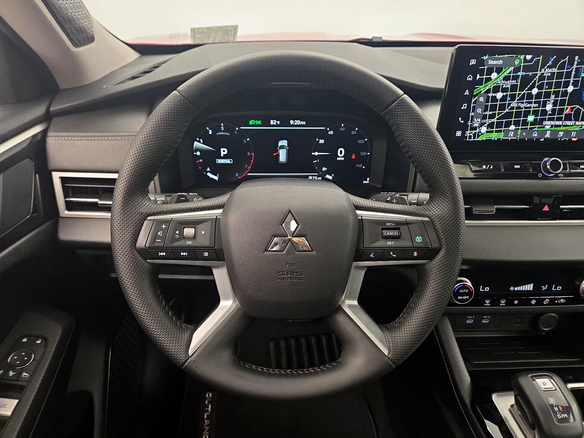 Thumbnail: 2025 Mitsubishi Outlander - 10