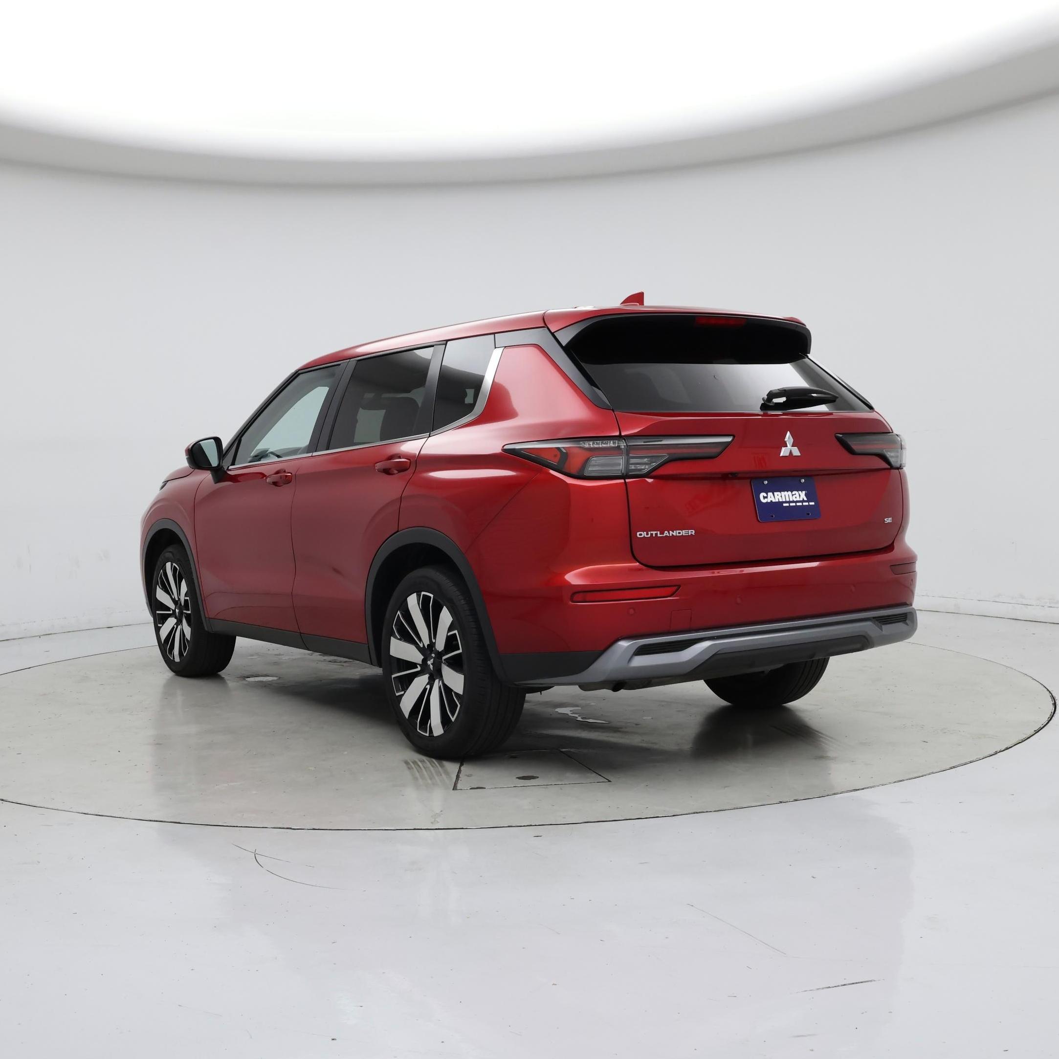 Thumbnail: 2025 Mitsubishi Outlander - 2