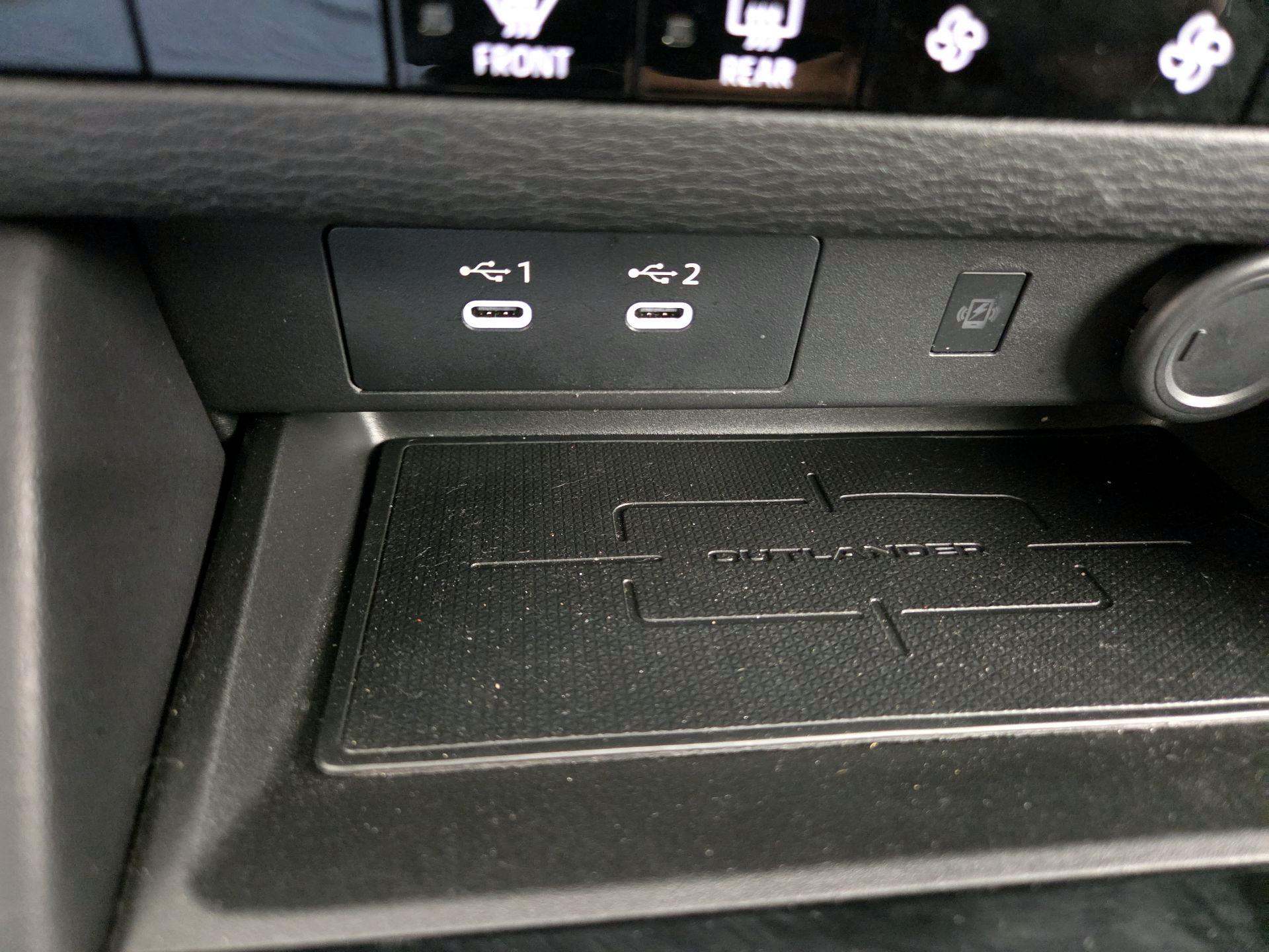 Thumbnail: 2025 Mitsubishi Outlander - 19