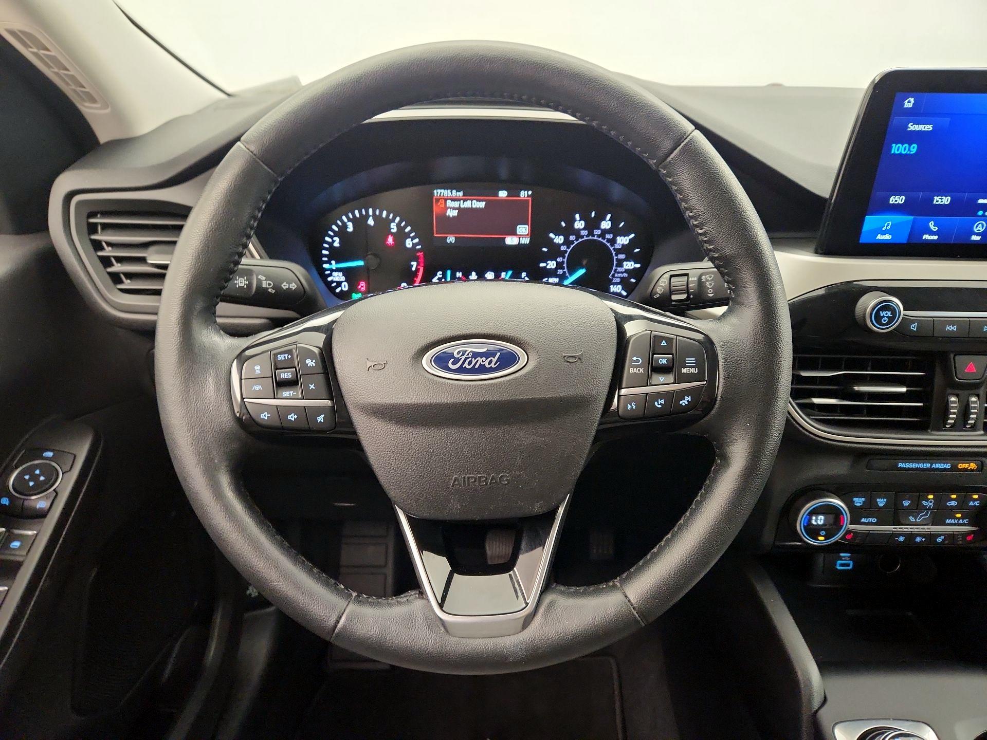 Thumbnail: 2021 Ford Escape - 10