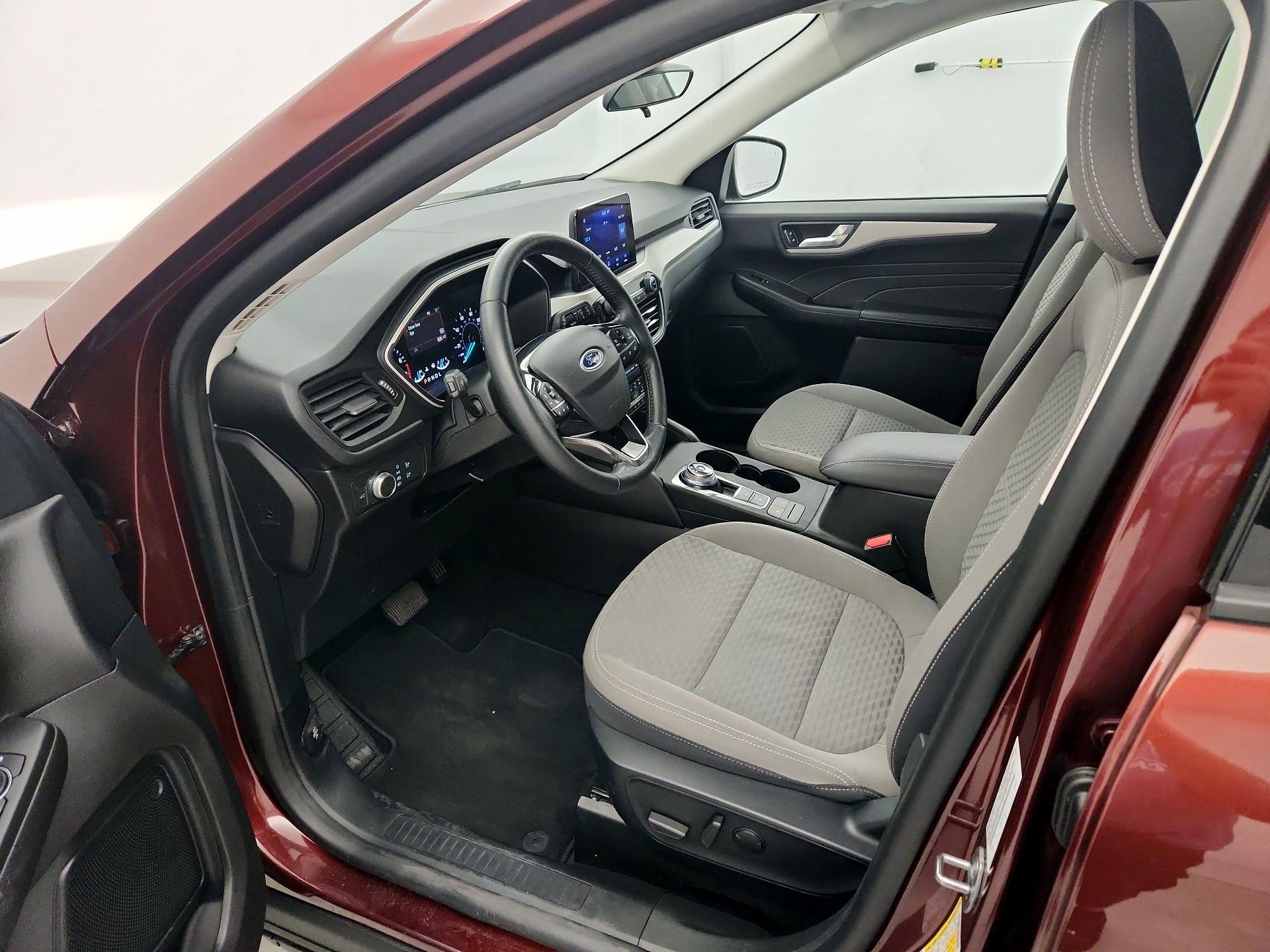 Thumbnail: 2021 Ford Escape - 11