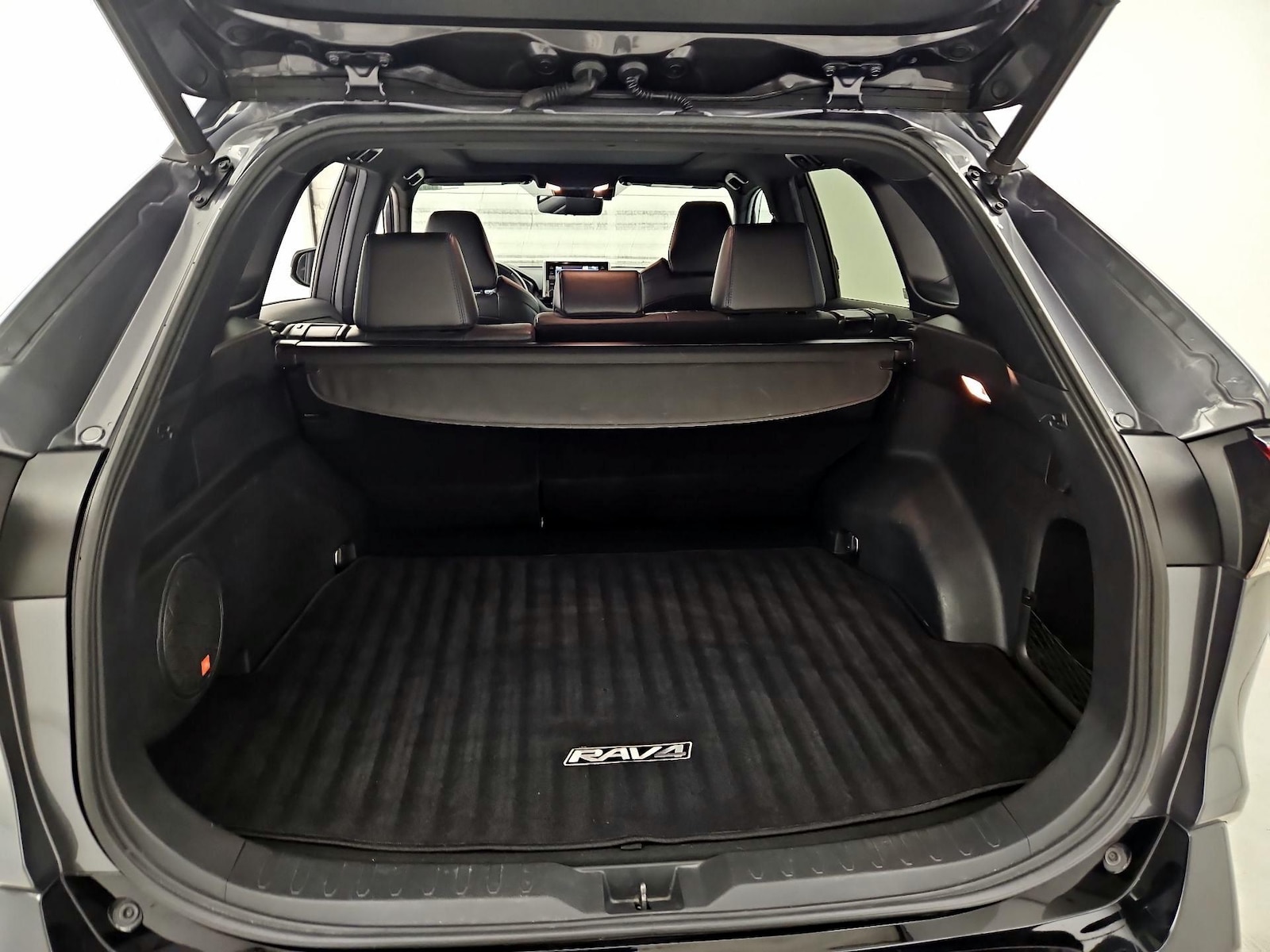 2021 Toyota RAV4 XSE - Photo 23