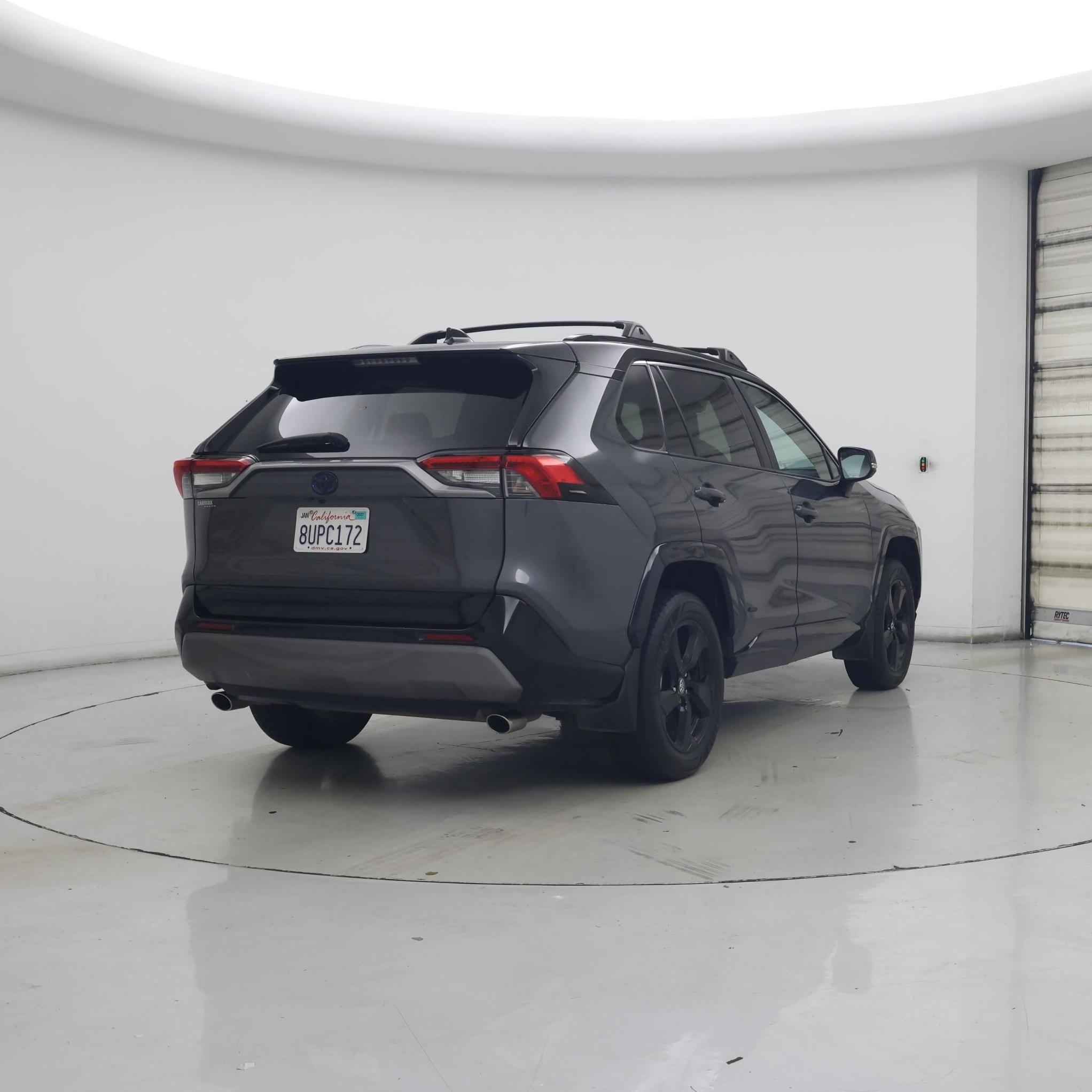 Thumbnail: 2021 Toyota RAV4 - 8