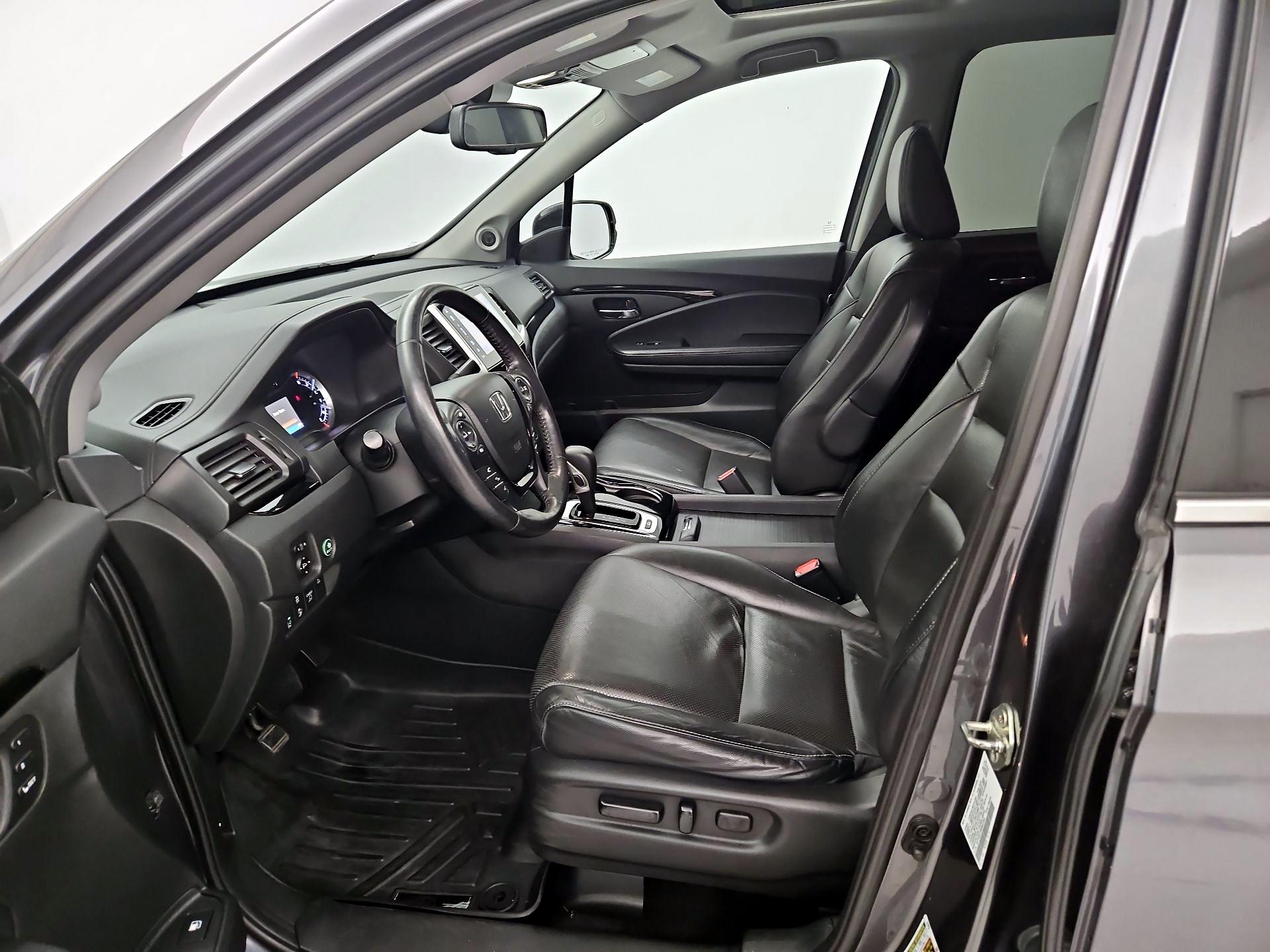 Thumbnail: 2019 Honda Ridgeline - 11