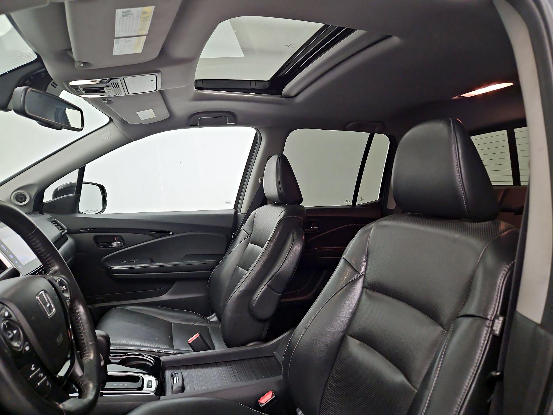 Thumbnail: 2019 Honda Ridgeline - 20