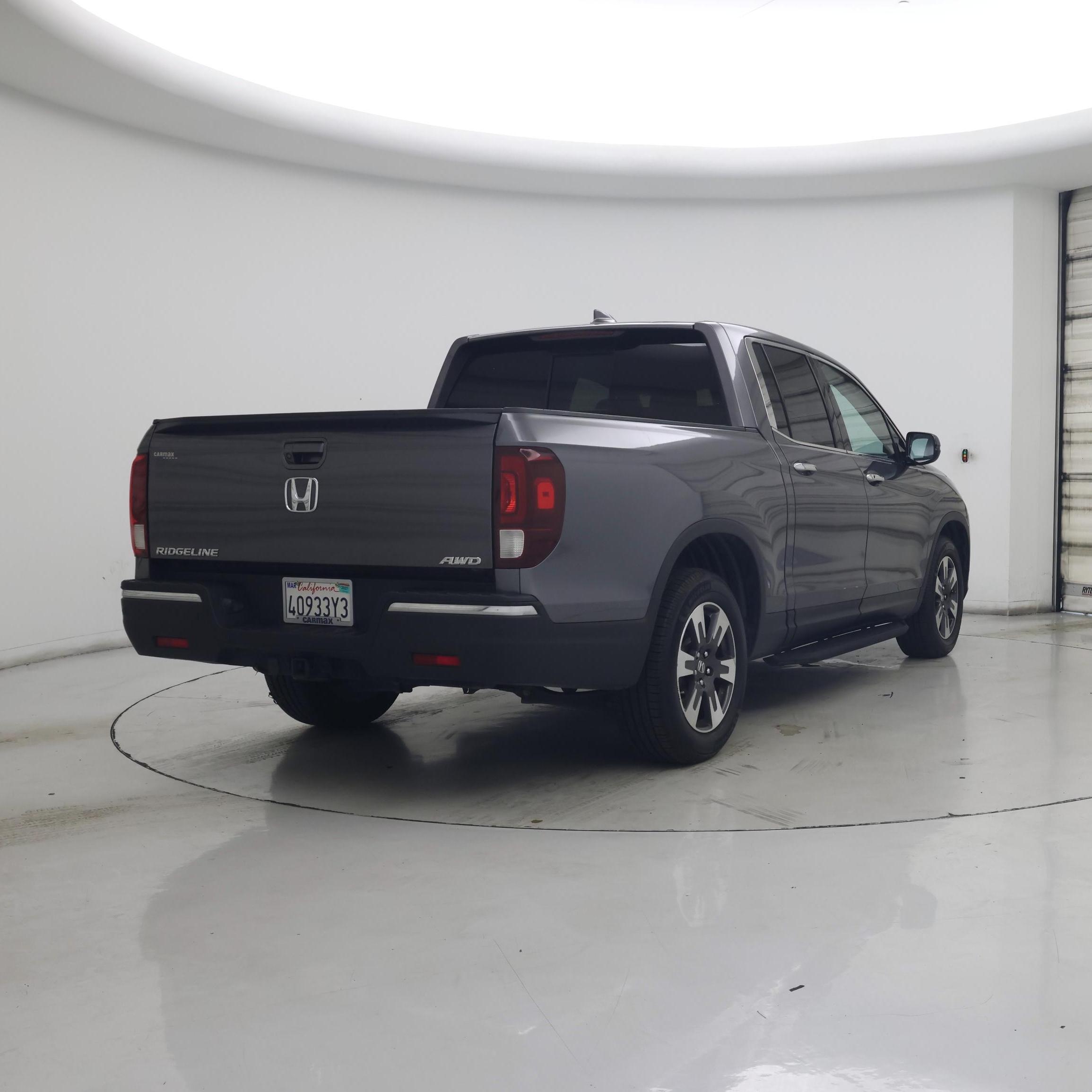 Thumbnail: 2019 Honda Ridgeline - 8