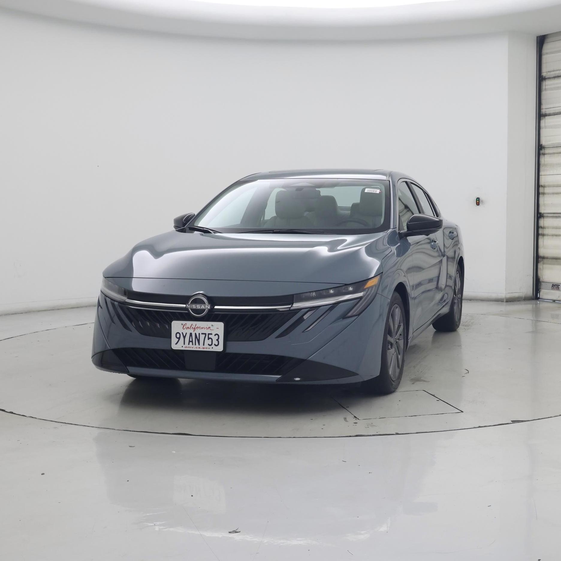 Thumbnail: 2026 Nissan Sentra - 4