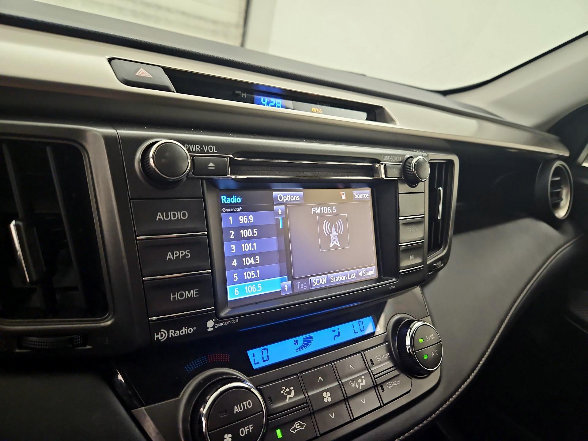 Thumbnail: 2014 Toyota RAV4 - 15