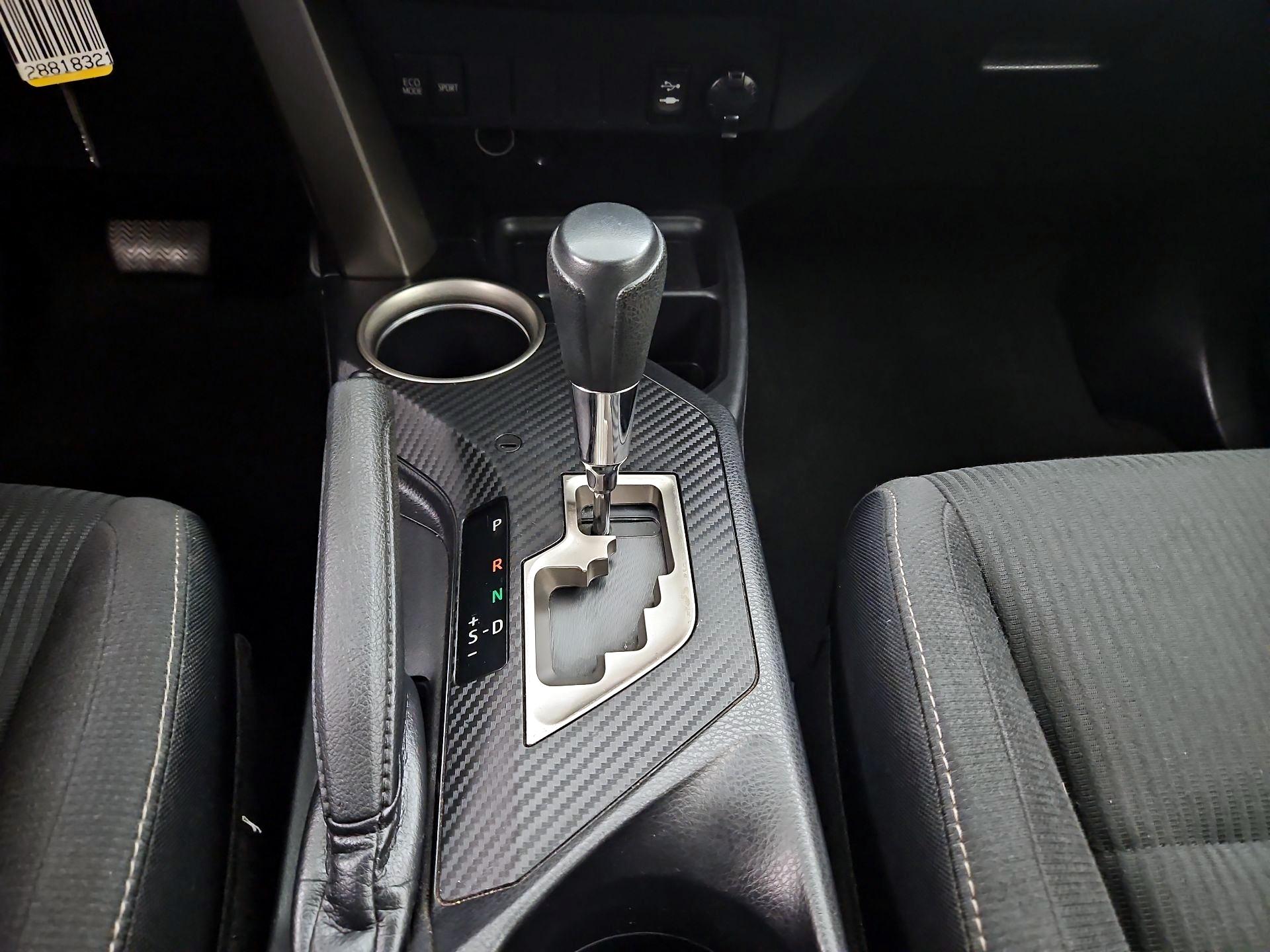 Thumbnail: 2014 Toyota RAV4 - 17