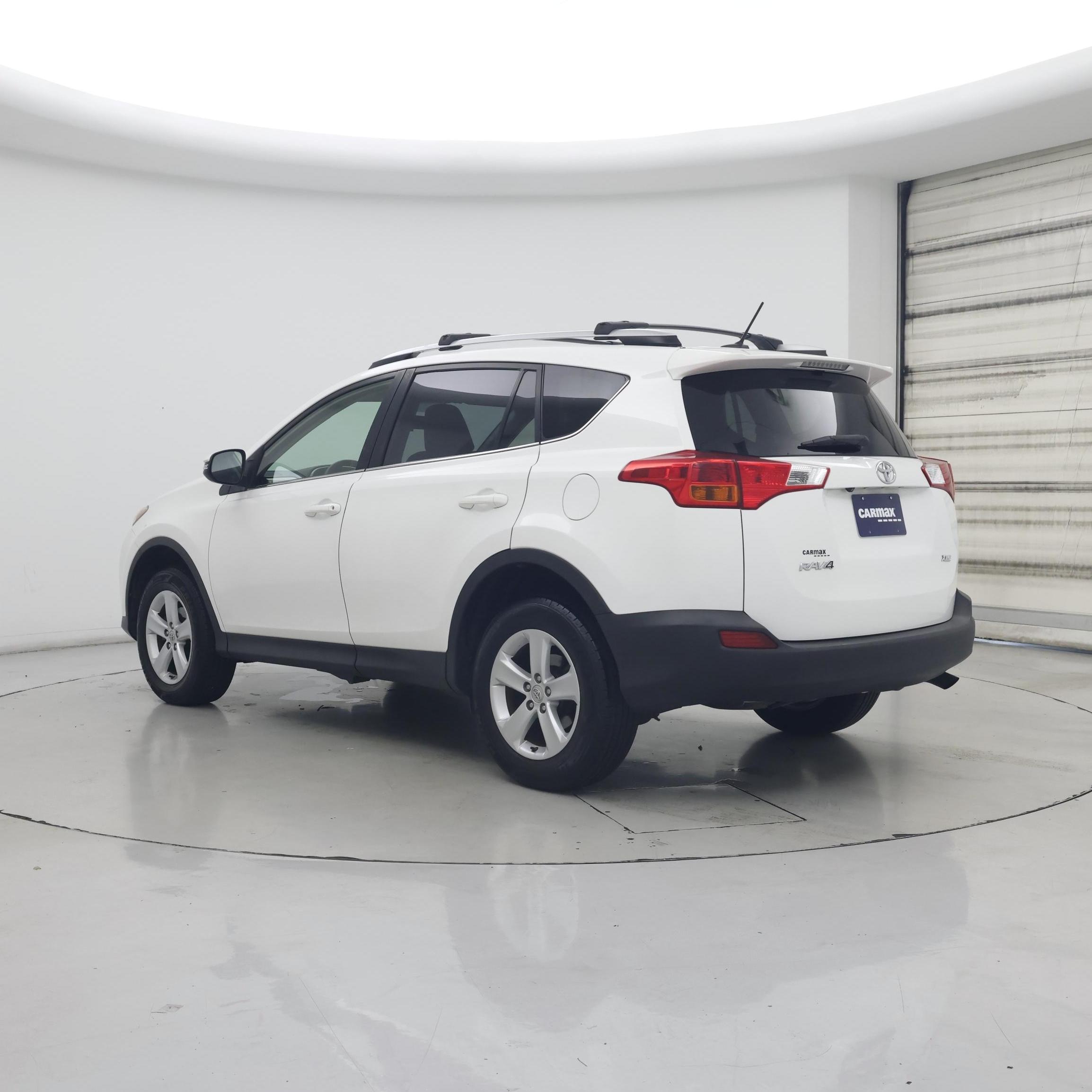 Thumbnail: 2014 Toyota RAV4 - 2