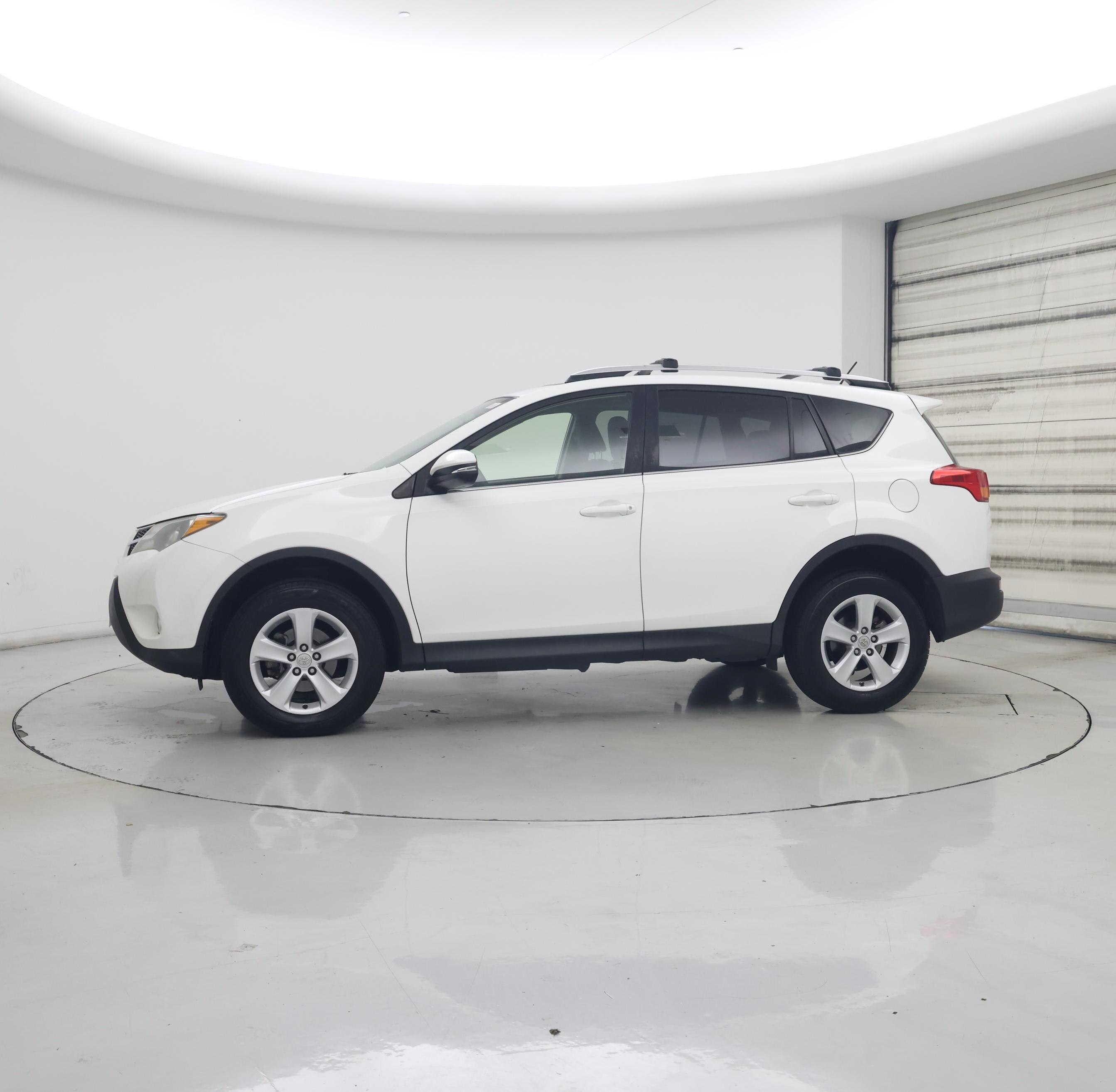 Thumbnail: 2014 Toyota RAV4 - 3