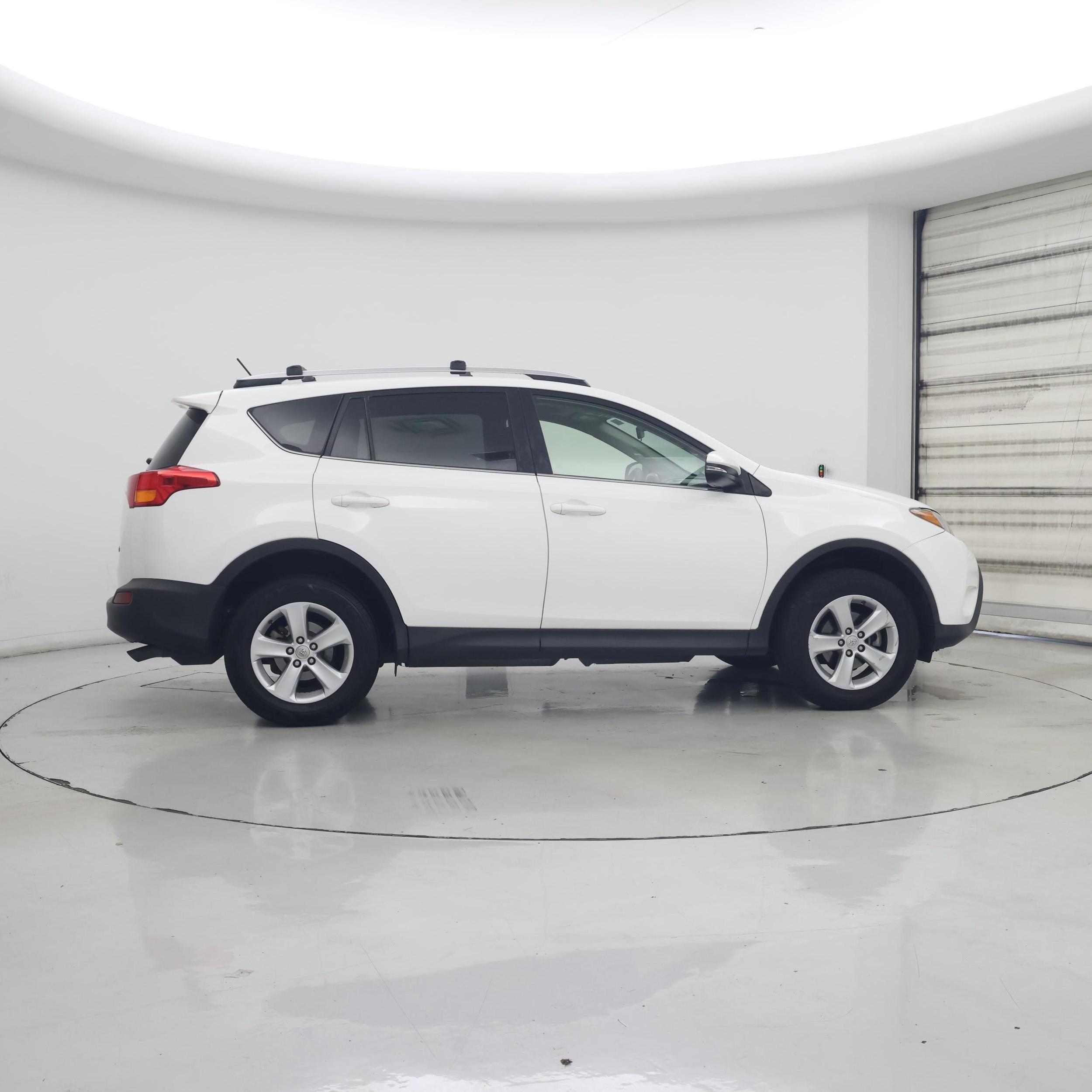 Thumbnail: 2014 Toyota RAV4 - 7