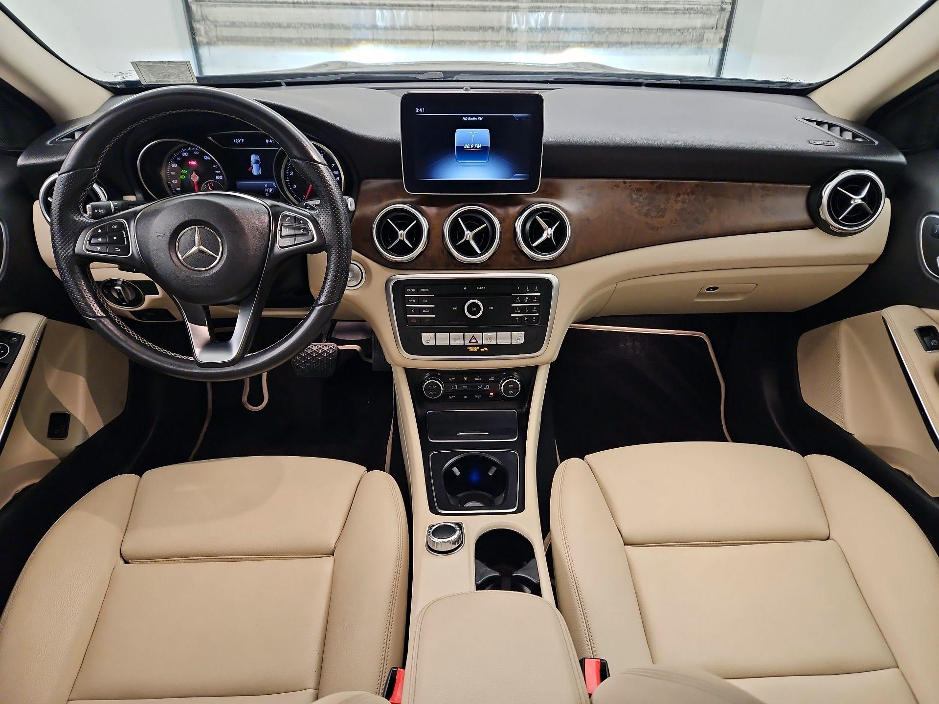 Thumbnail: 2019 Mercedes-Benz GLA - 9