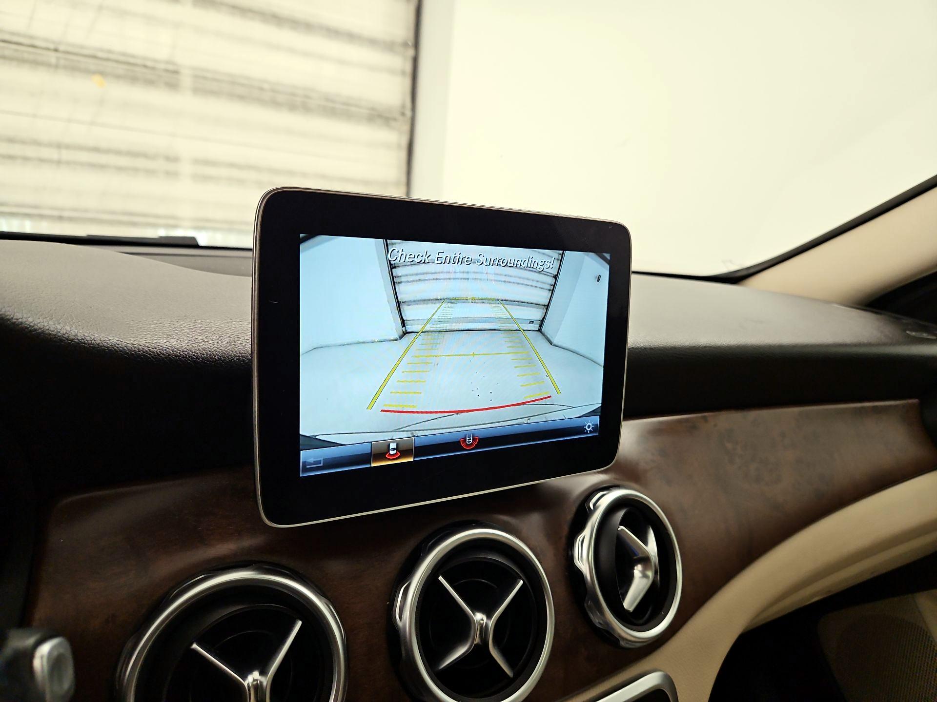 Thumbnail: 2019 Mercedes-Benz GLA - 13