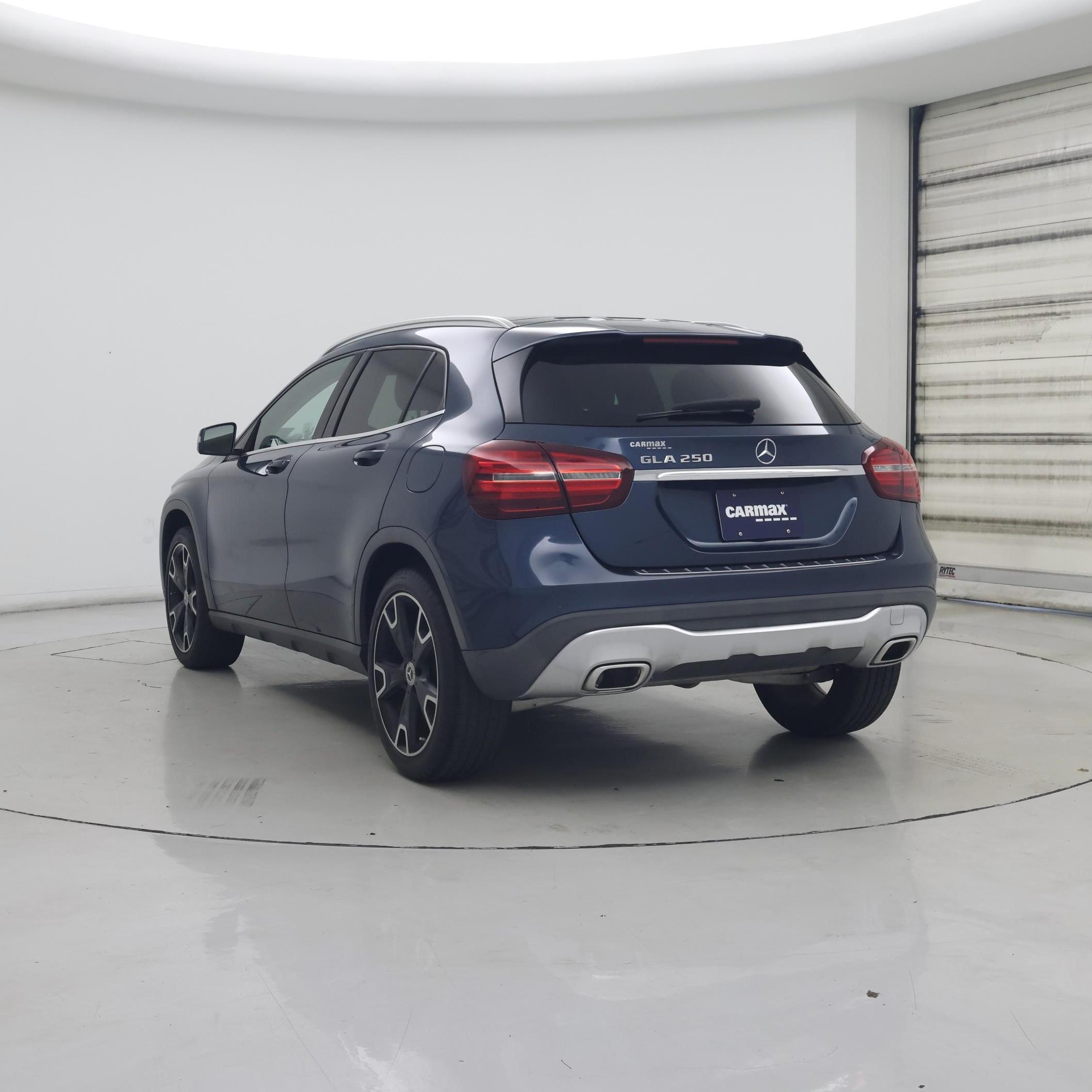 Thumbnail: 2019 Mercedes-Benz GLA - 2