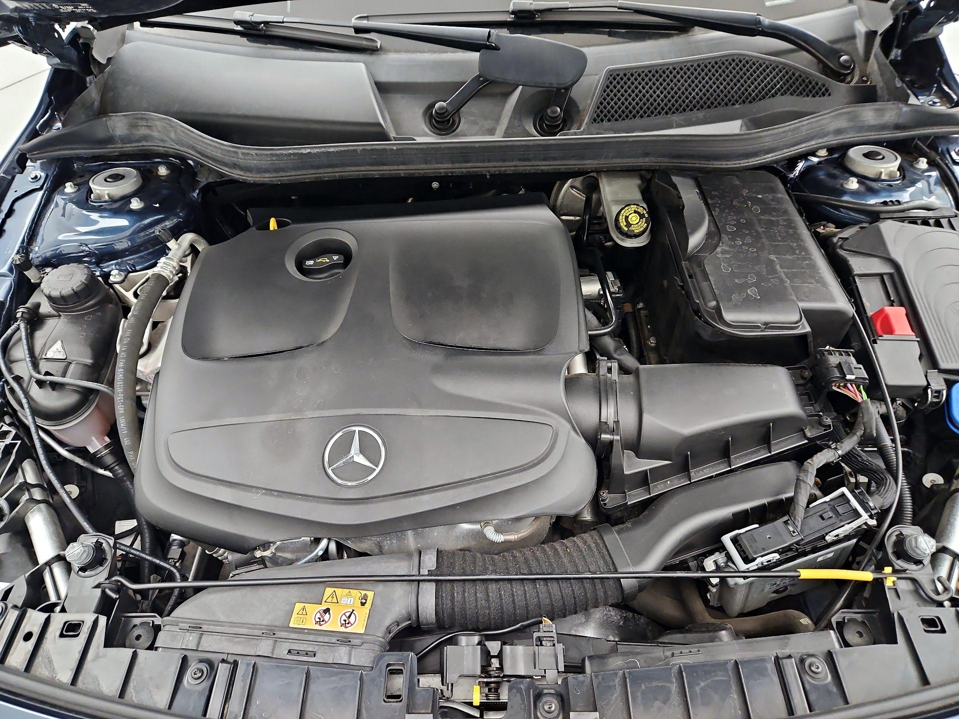 Thumbnail: 2019 Mercedes-Benz GLA - 20