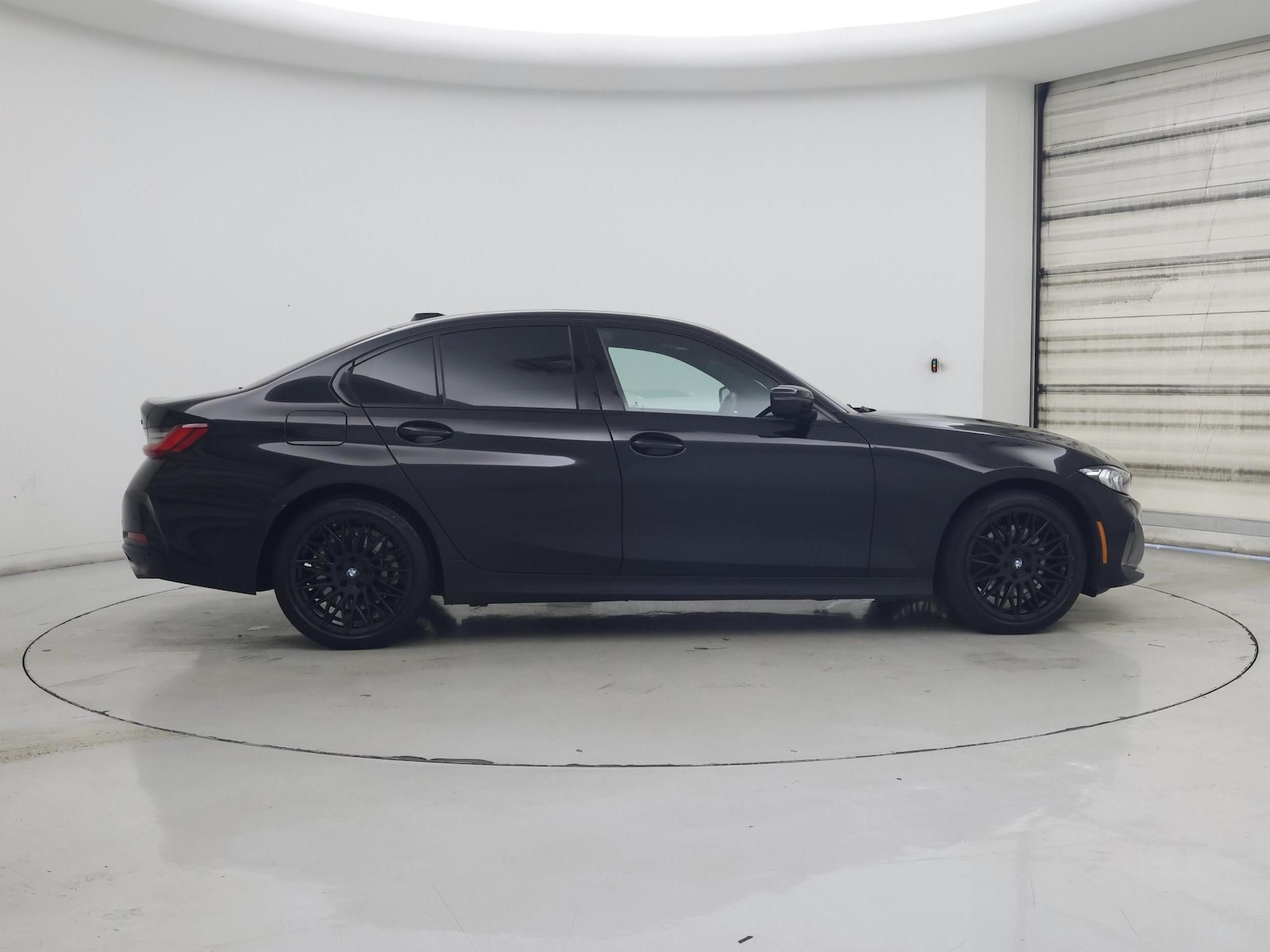 2023 BMW 3 Series 330i - Photo 8