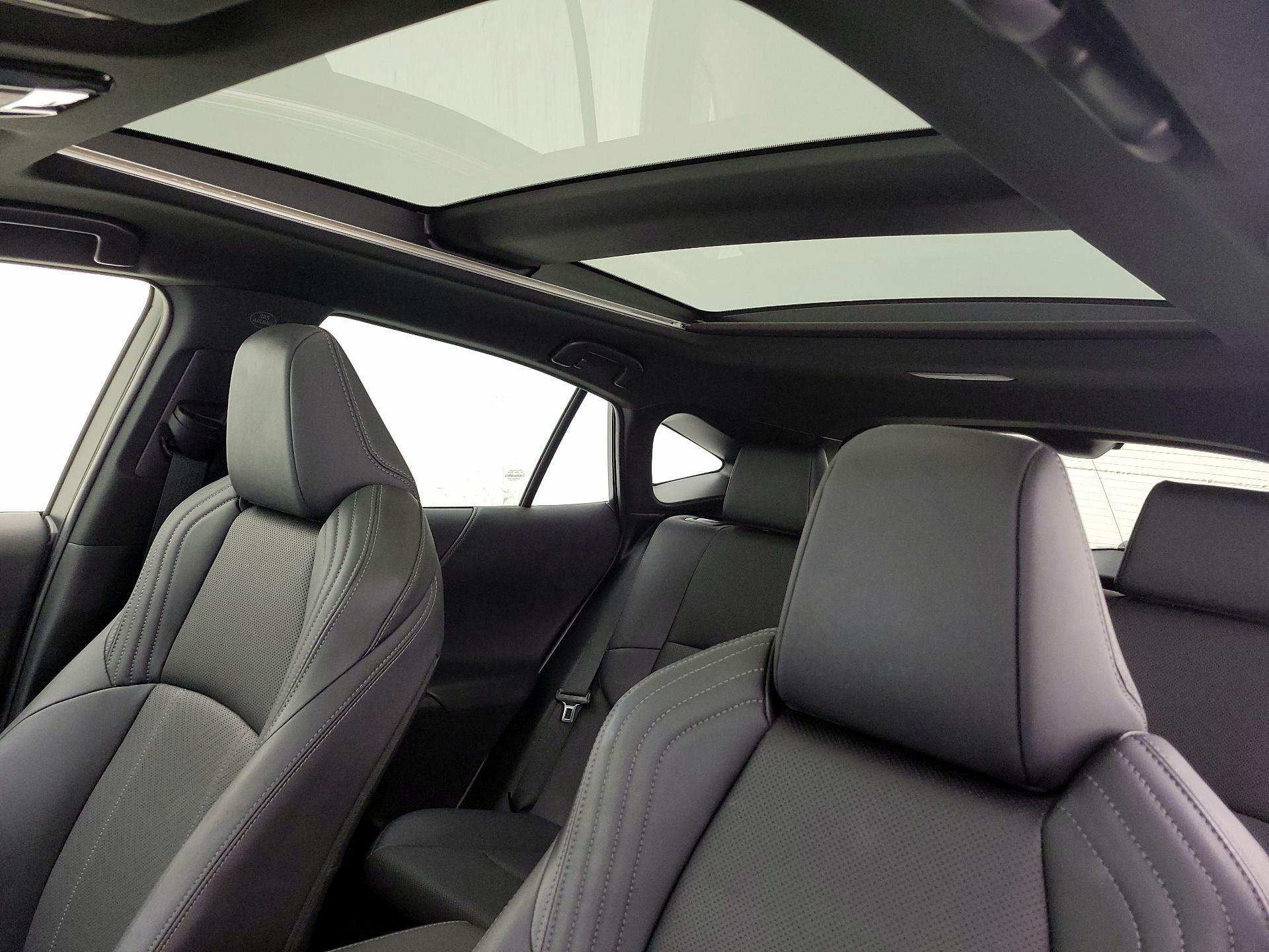 Thumbnail: 2022 Toyota Venza - 20