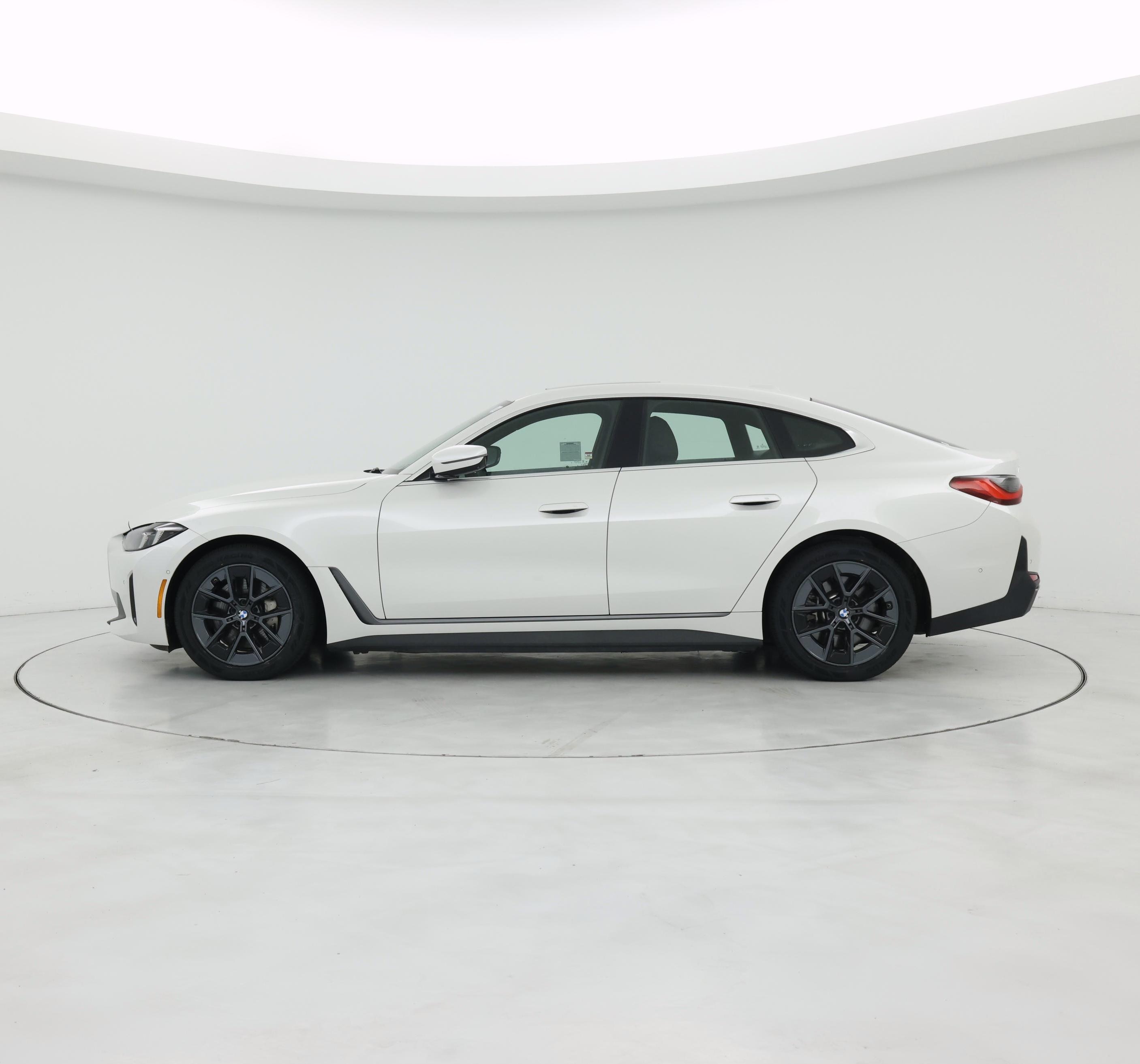 Thumbnail: 2025 BMW i4 - 3