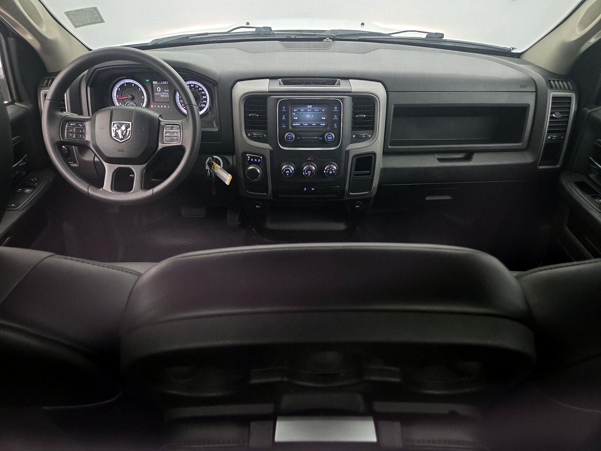 Thumbnail: 2023 RAM 1500 Classic - 9
