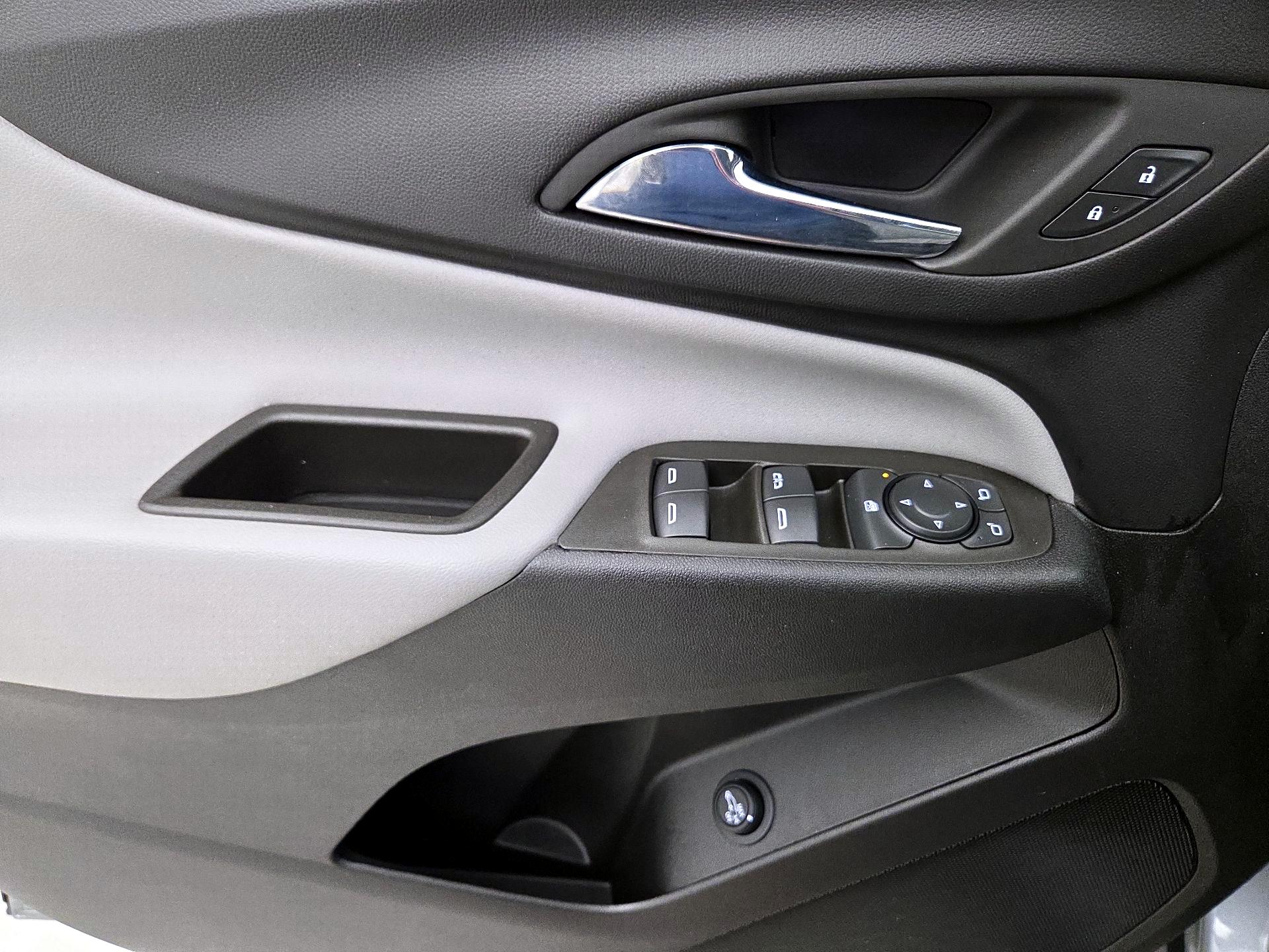Thumbnail: 2023 Chevrolet Equinox - 12