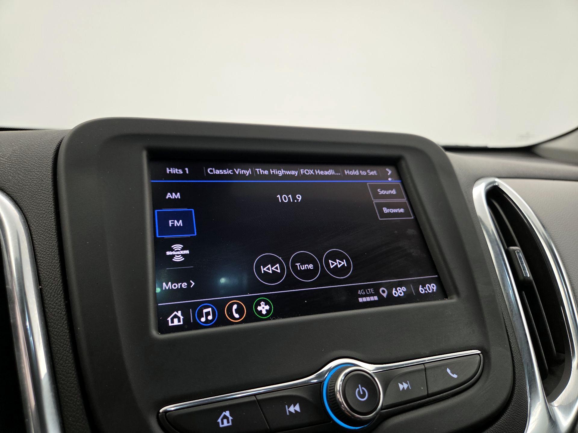 Thumbnail: 2023 Chevrolet Equinox - 15