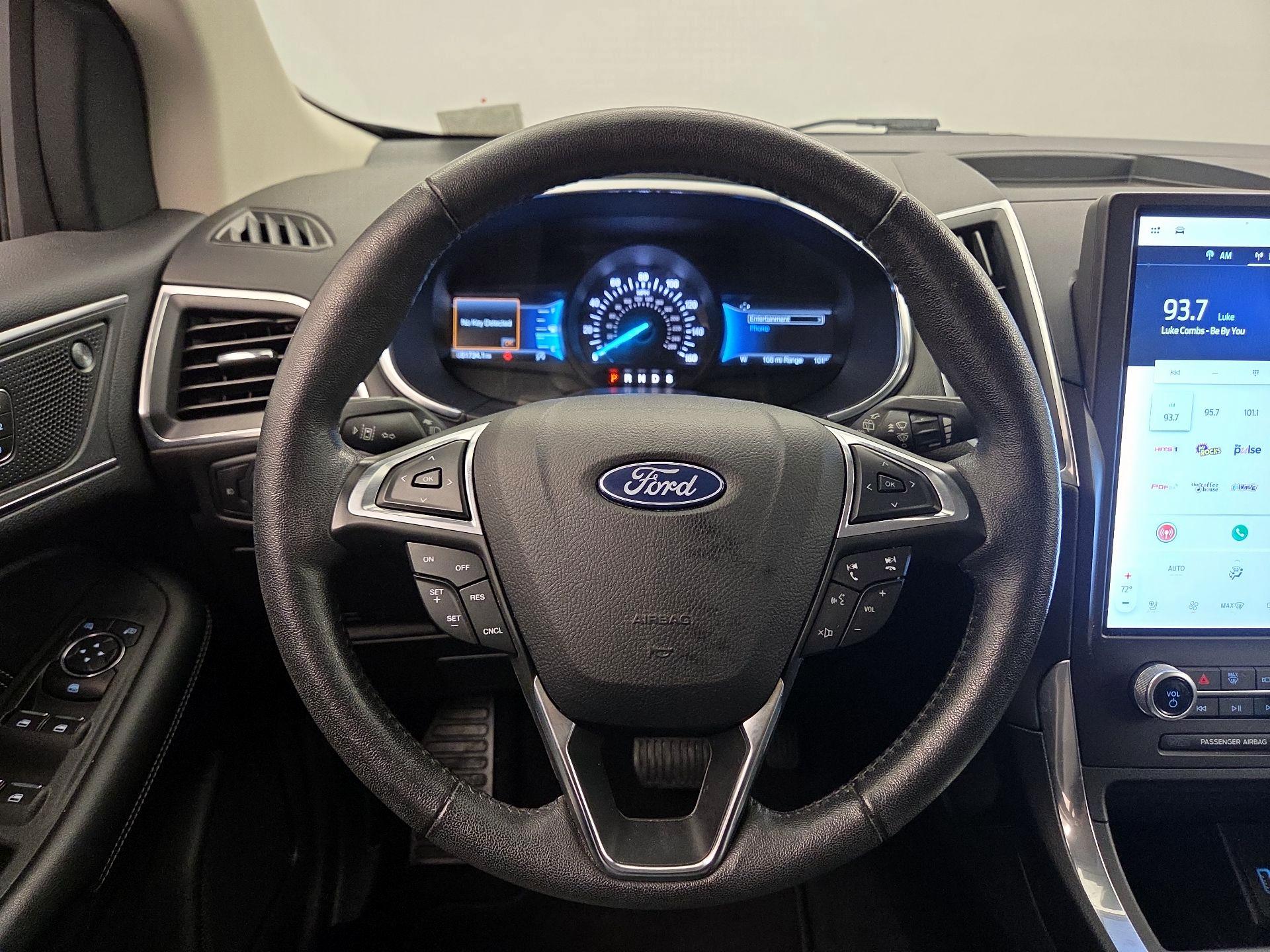 Thumbnail: 2021 Ford Edge - 10