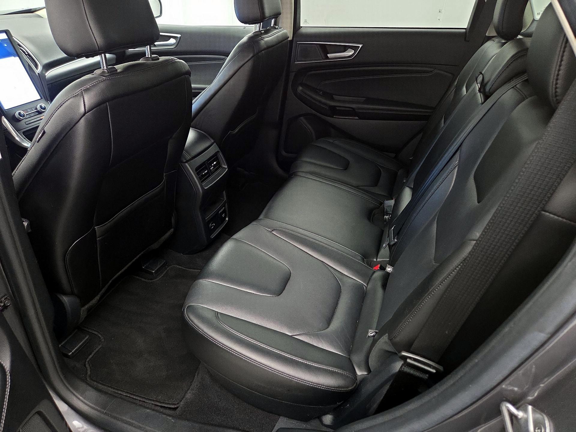 Thumbnail: 2021 Ford Edge - 19