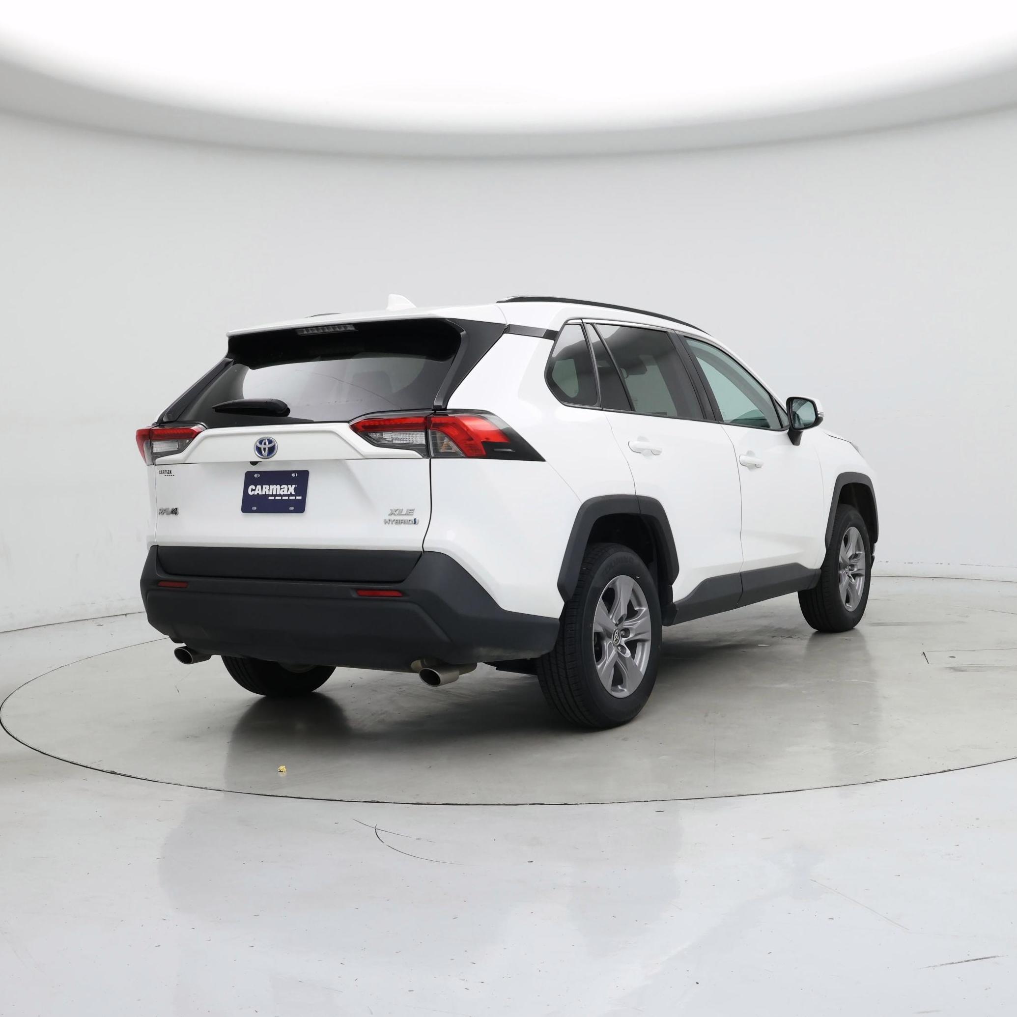 Thumbnail: 2022 Toyota RAV4 - 8