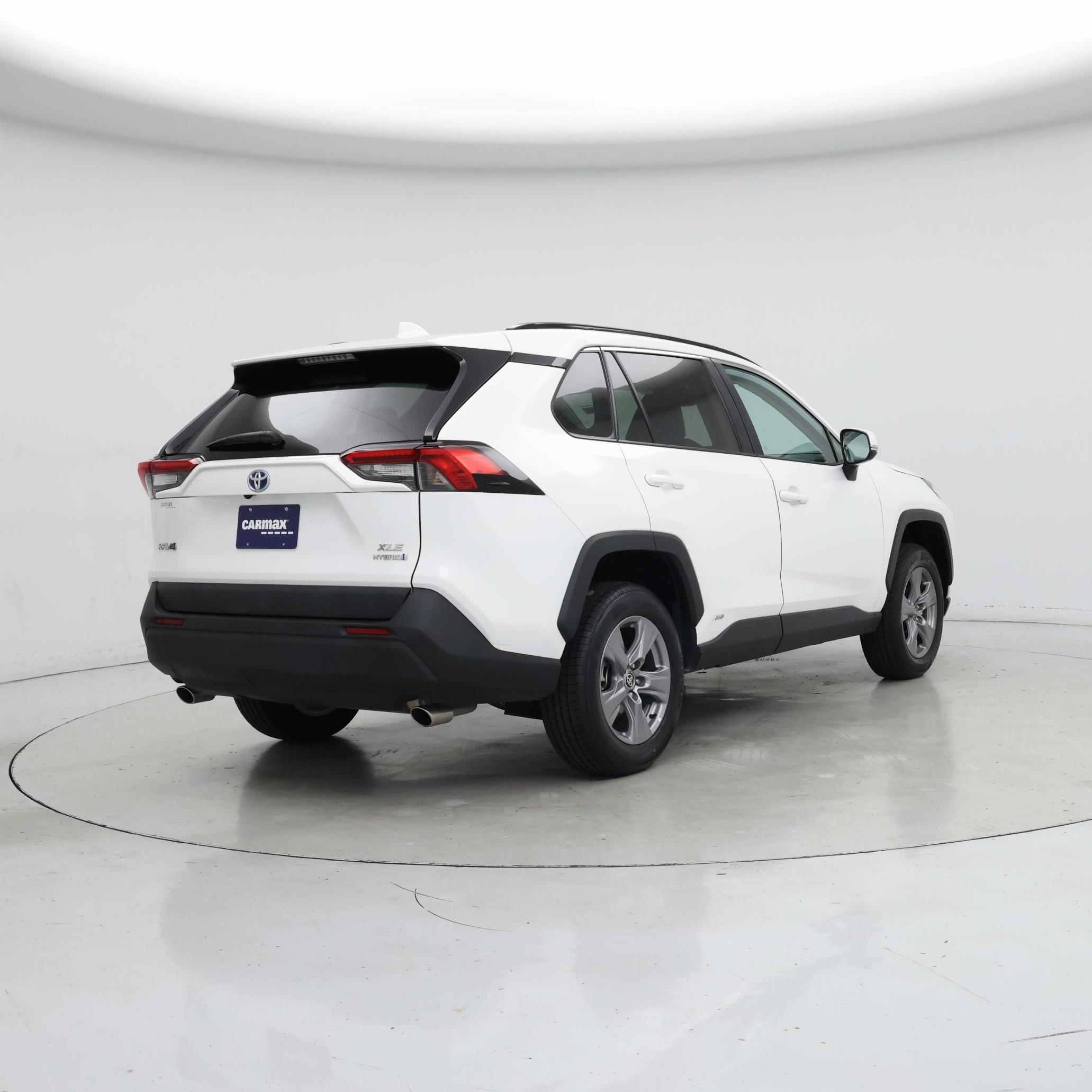 Thumbnail: 2022 Toyota RAV4 - 8