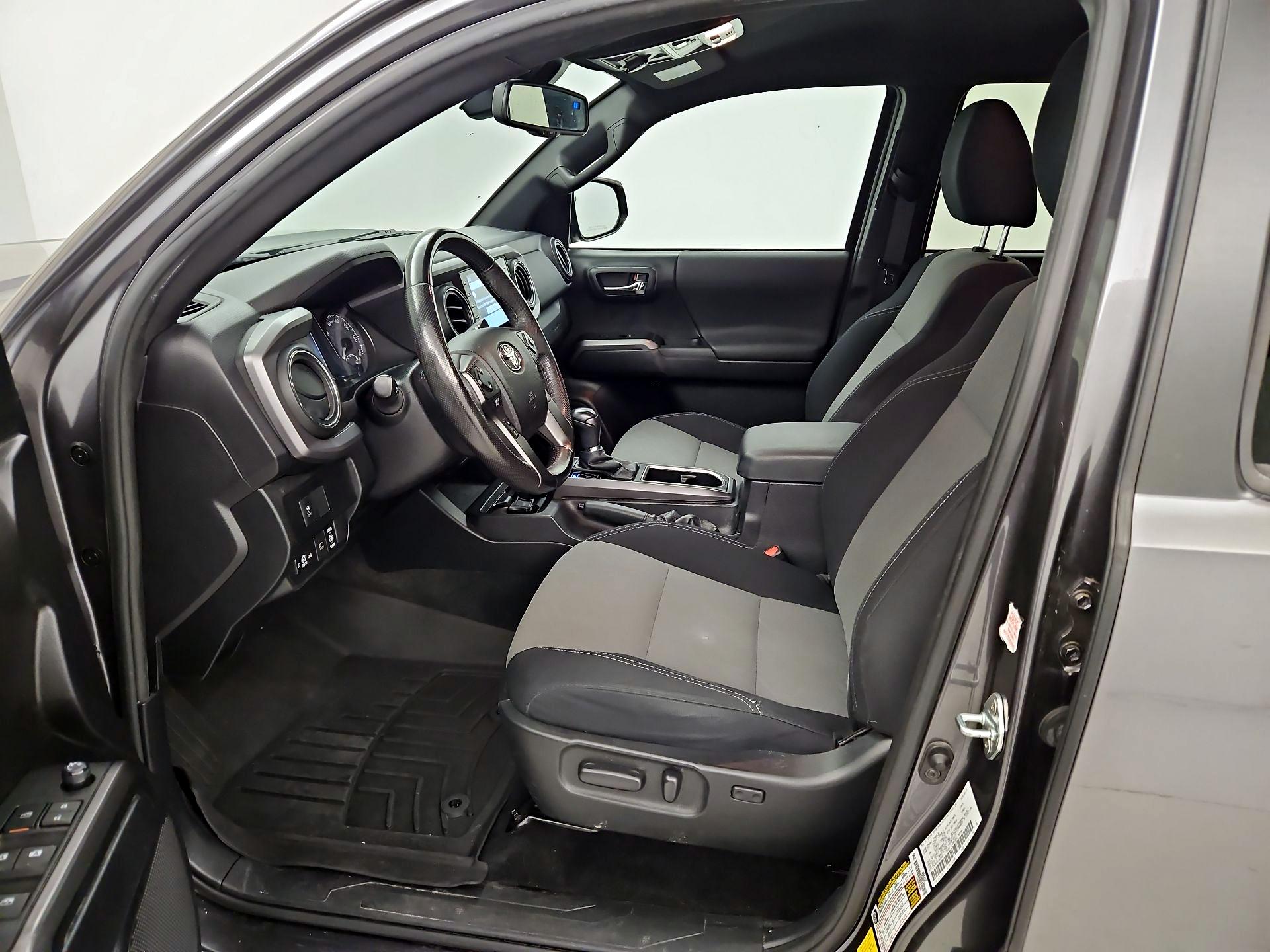 Thumbnail: 2021 Toyota Tacoma - 11