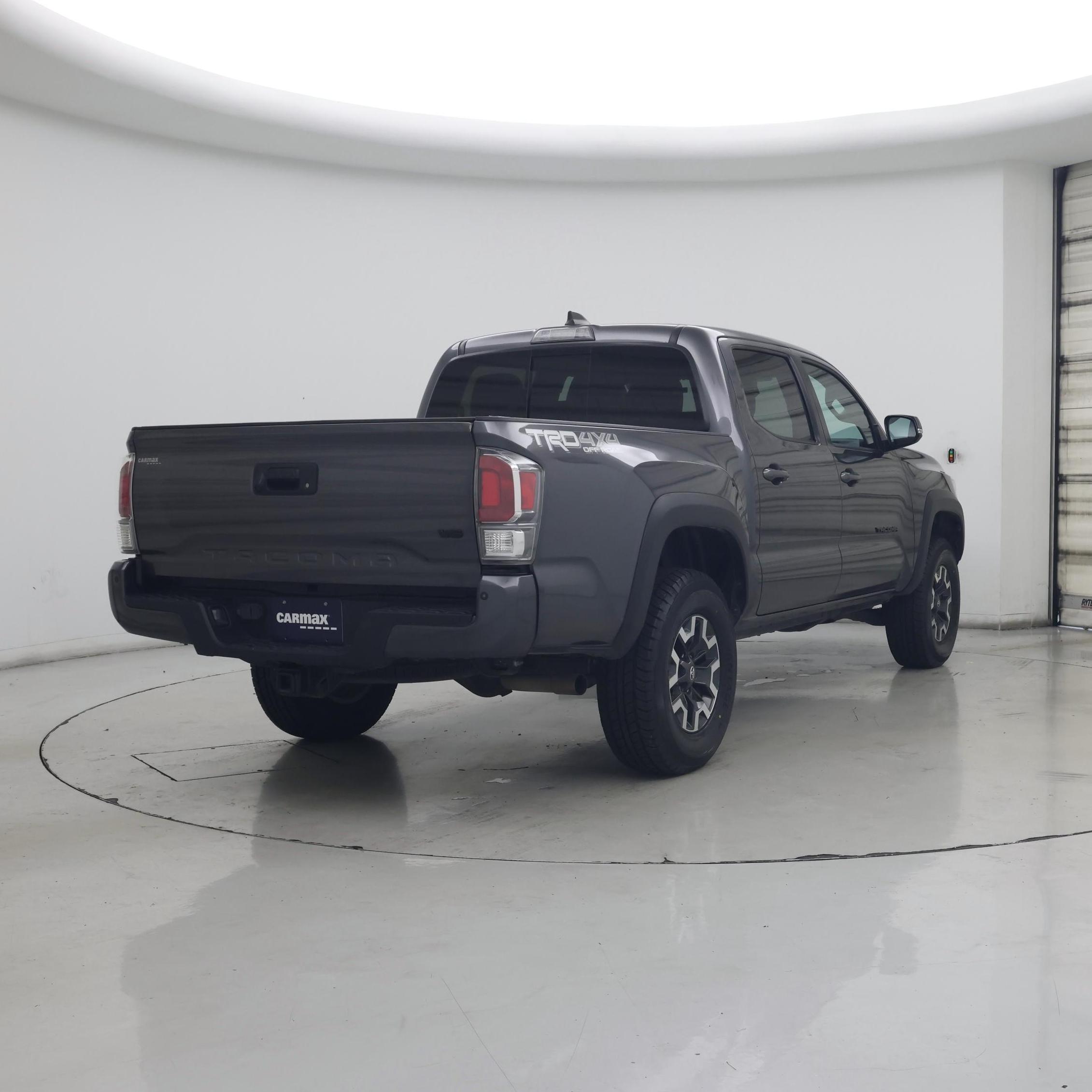 Thumbnail: 2021 Toyota Tacoma - 8