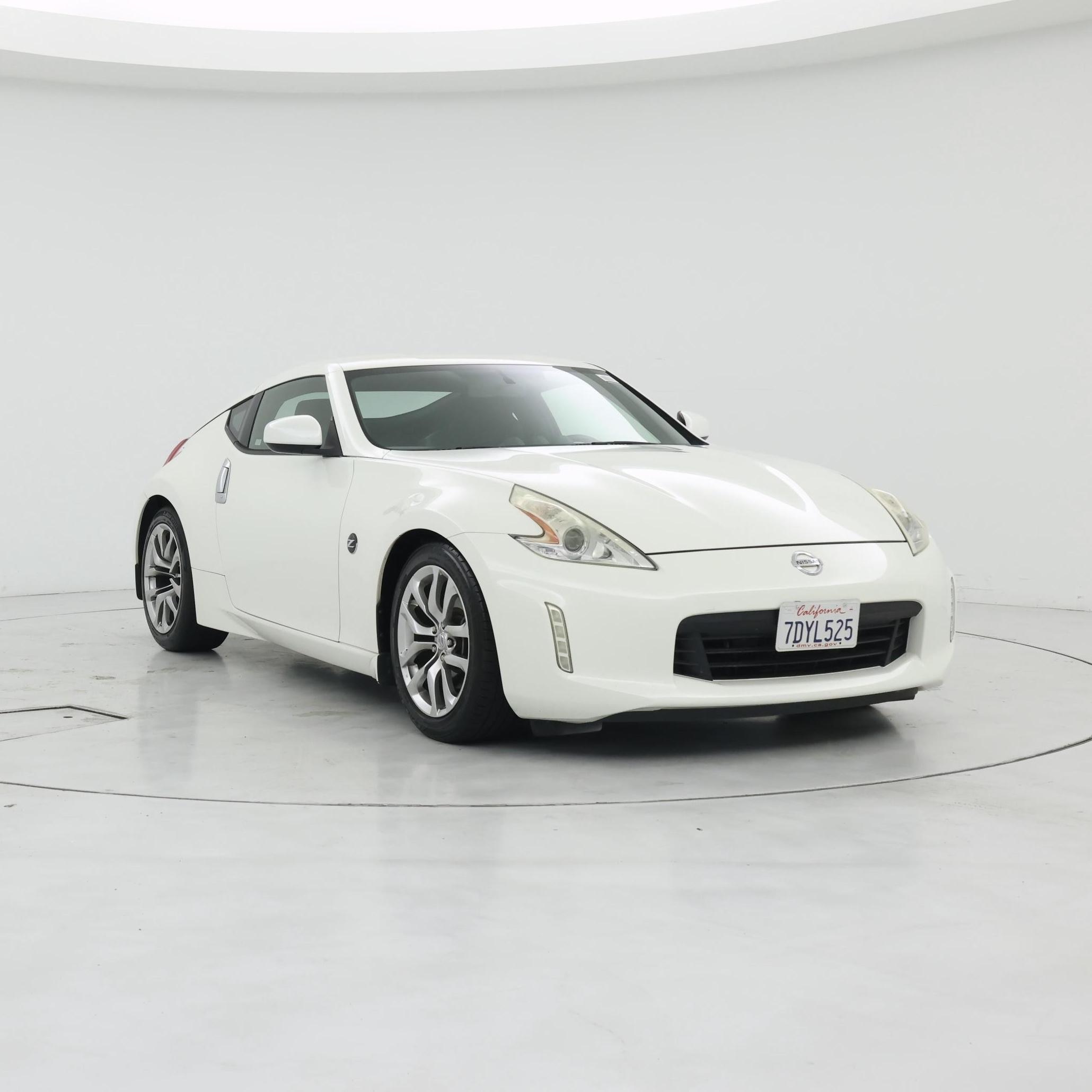 White 2014 Nissan 370Z Coupe  Automatic
