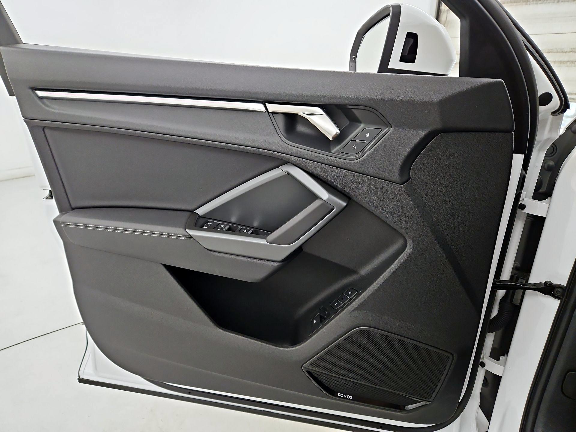 Thumbnail: 2024 Audi Q3 - 12