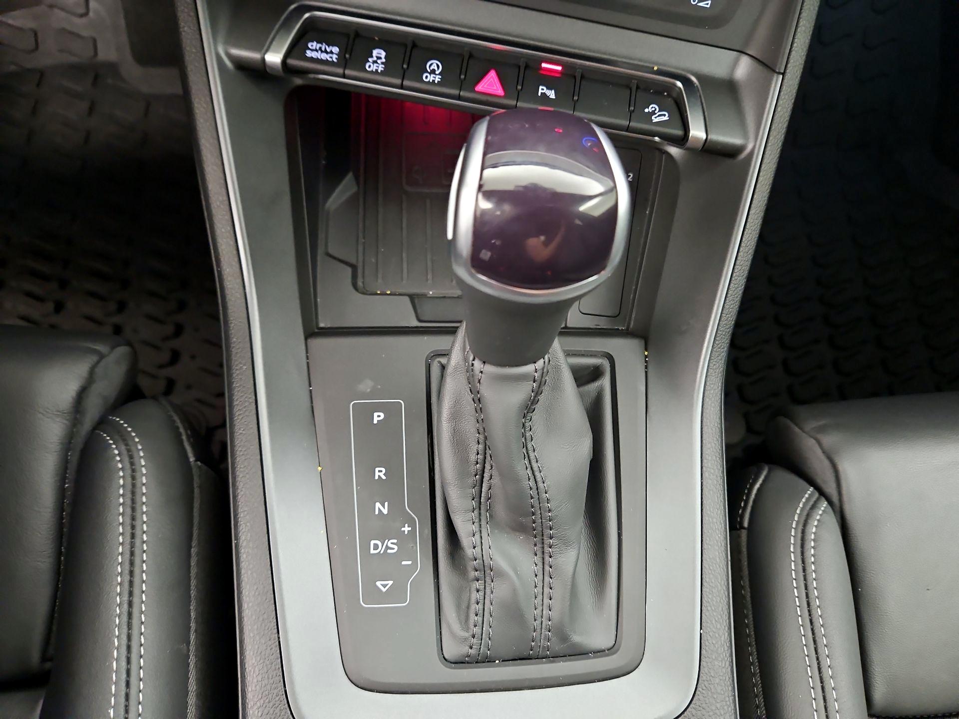 Thumbnail: 2024 Audi Q3 - 18