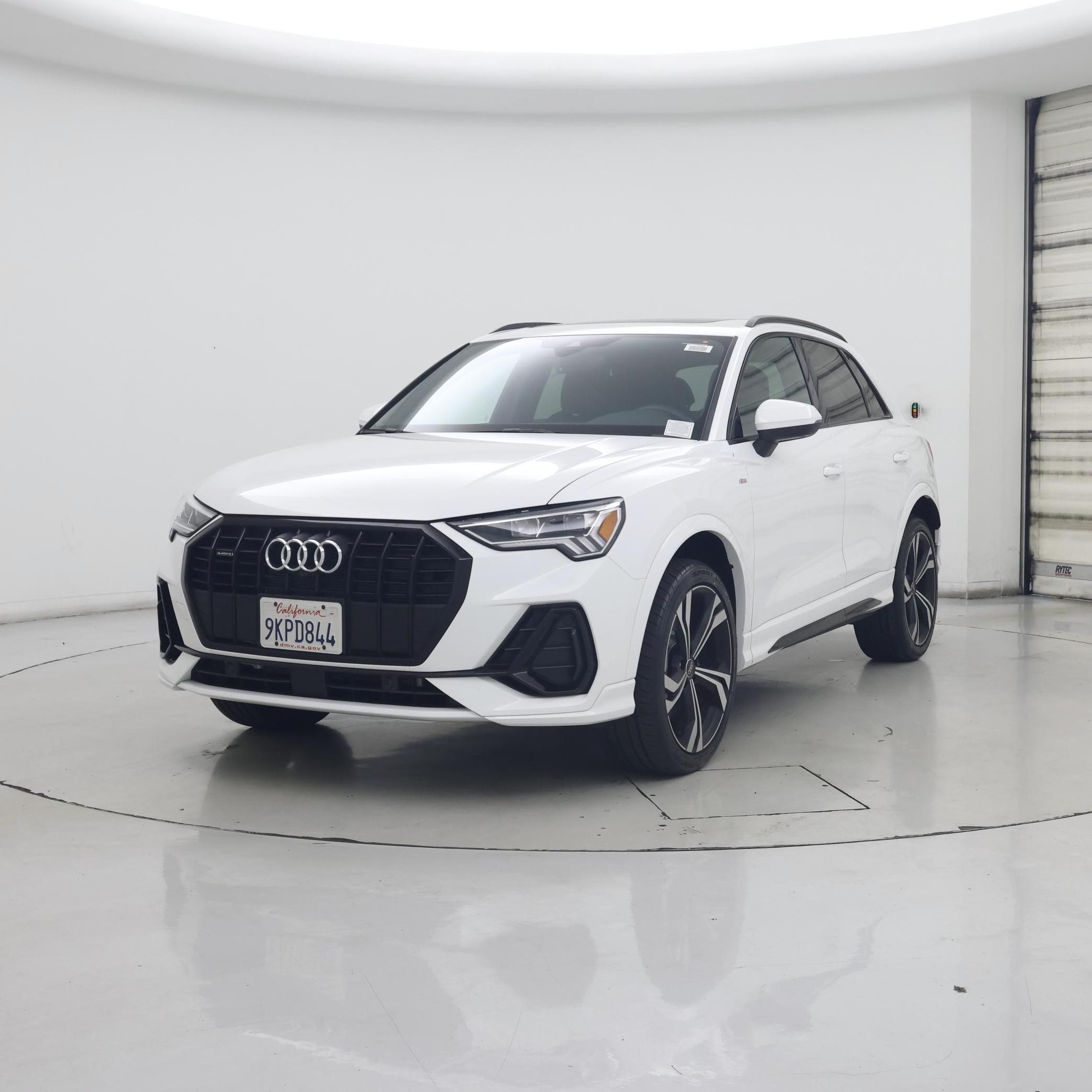 Thumbnail: 2024 Audi Q3 - 4