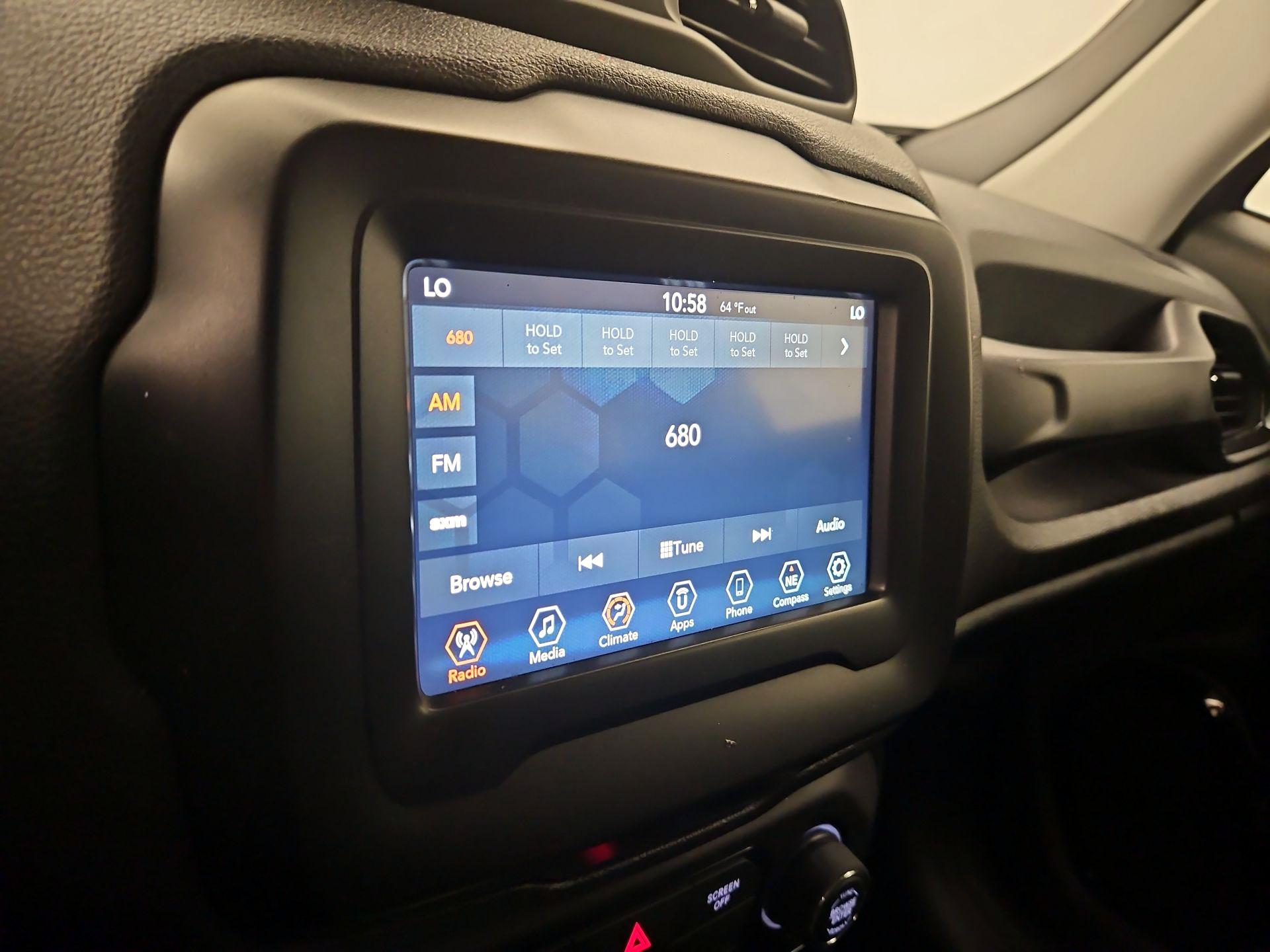 Thumbnail: 2019 Jeep Renegade - 15